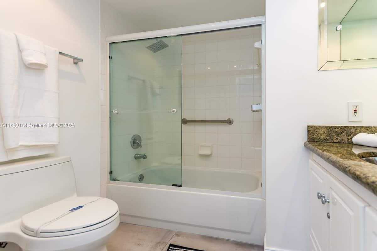 Small Image of 19999 EAST COUNTRY CLUB DR #1403, Aventura Number 31