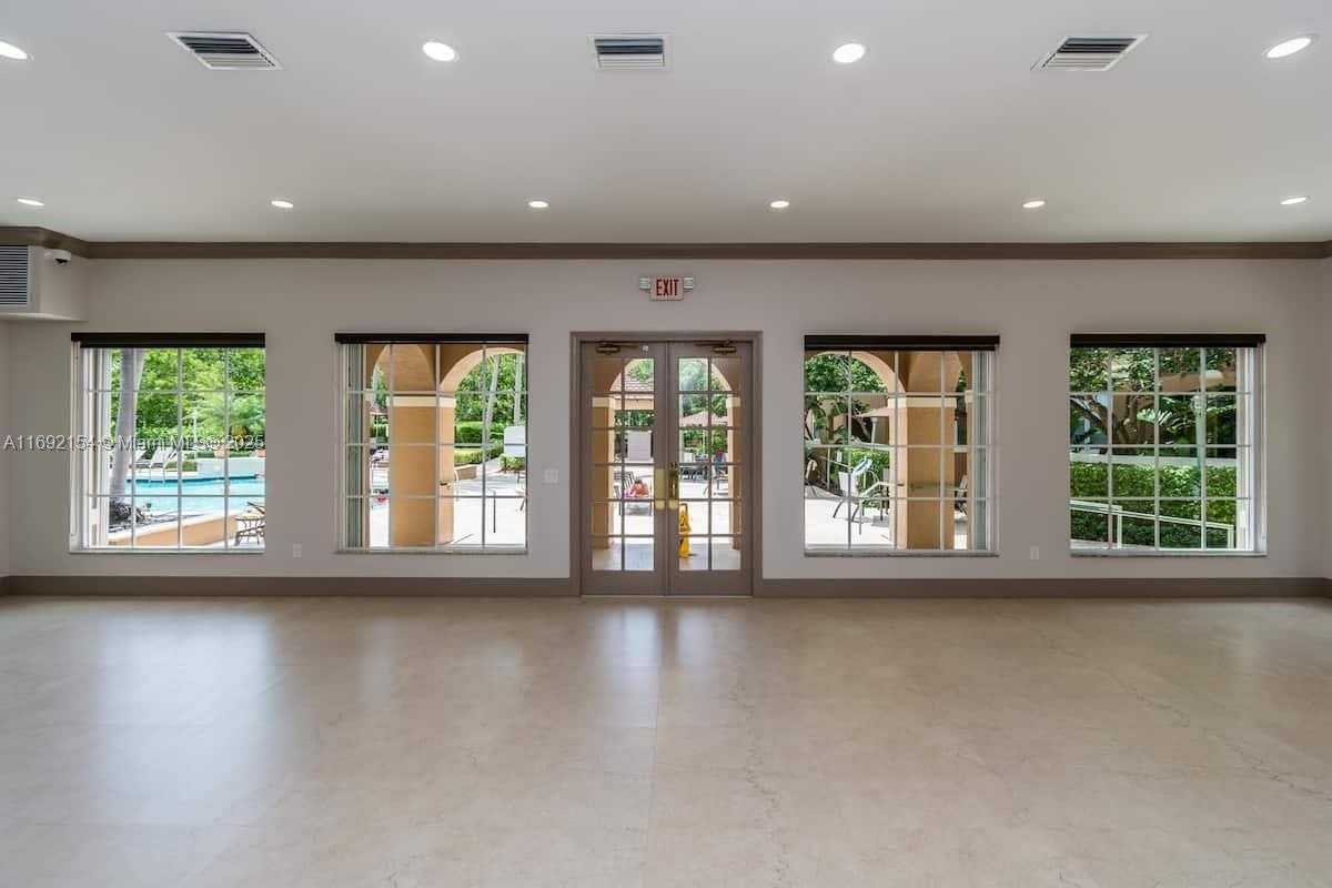 Small Image of 19999 EAST COUNTRY CLUB DR #1403, Aventura Number 36