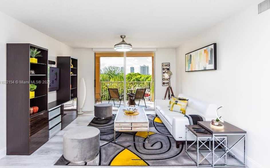 Small Image of 19999 EAST COUNTRY CLUB DR #1403, Aventura Number 5