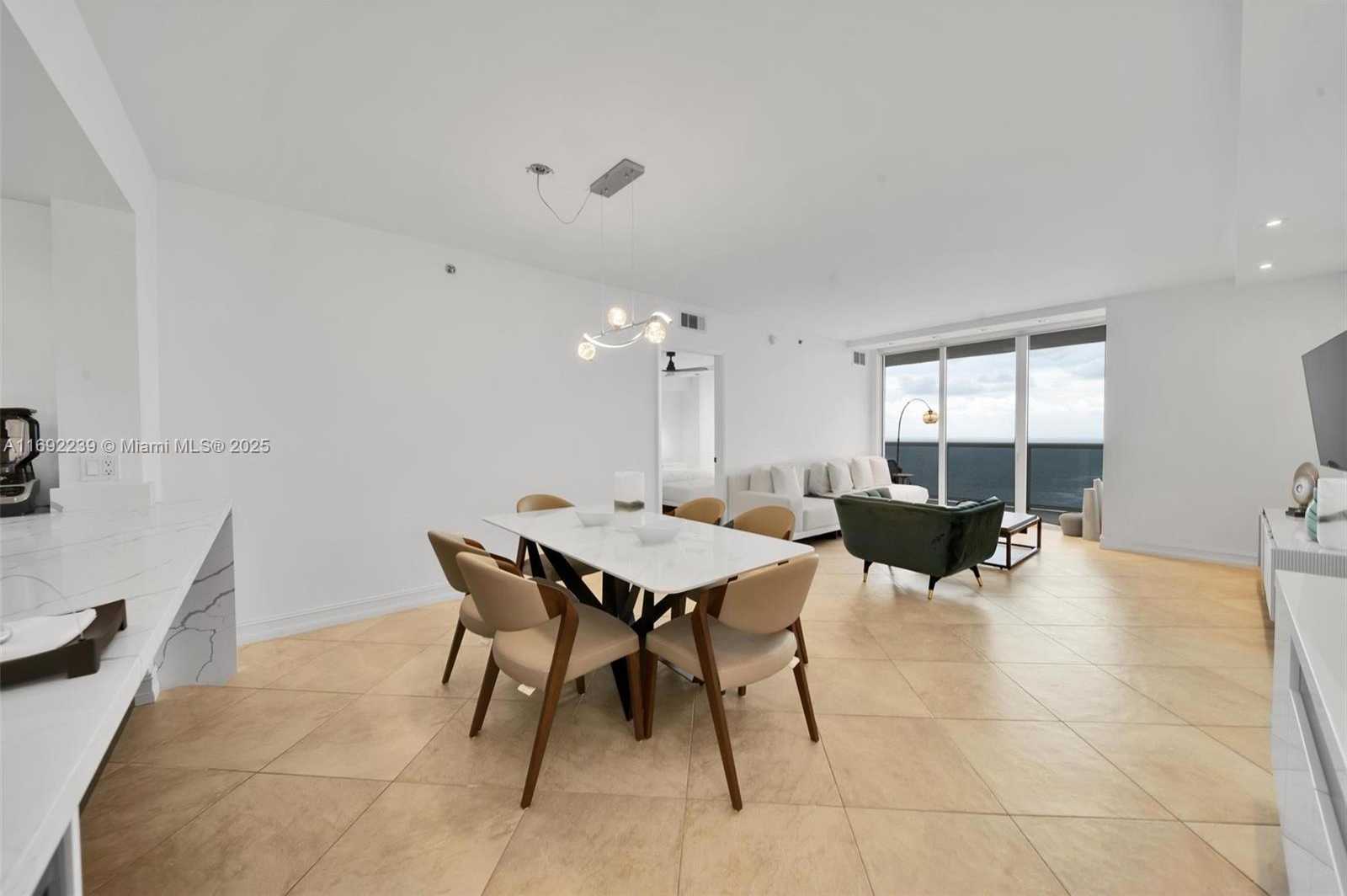 Small Image of 1830 SOUTH OCEAN DR #4704, Hallandale Beach Number 11