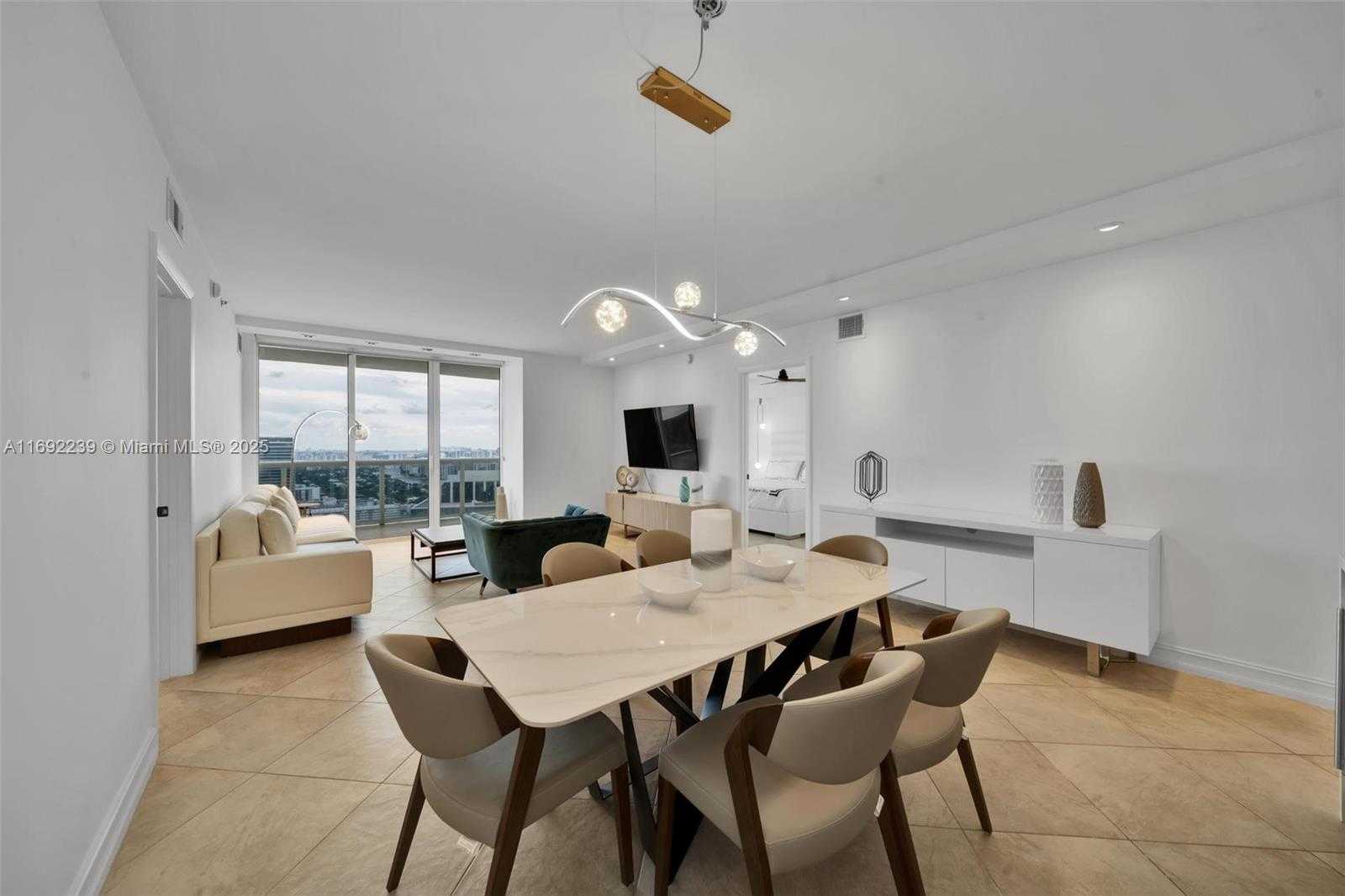 Small Image of 1830 SOUTH OCEAN DR #4704, Hallandale Beach Number 14