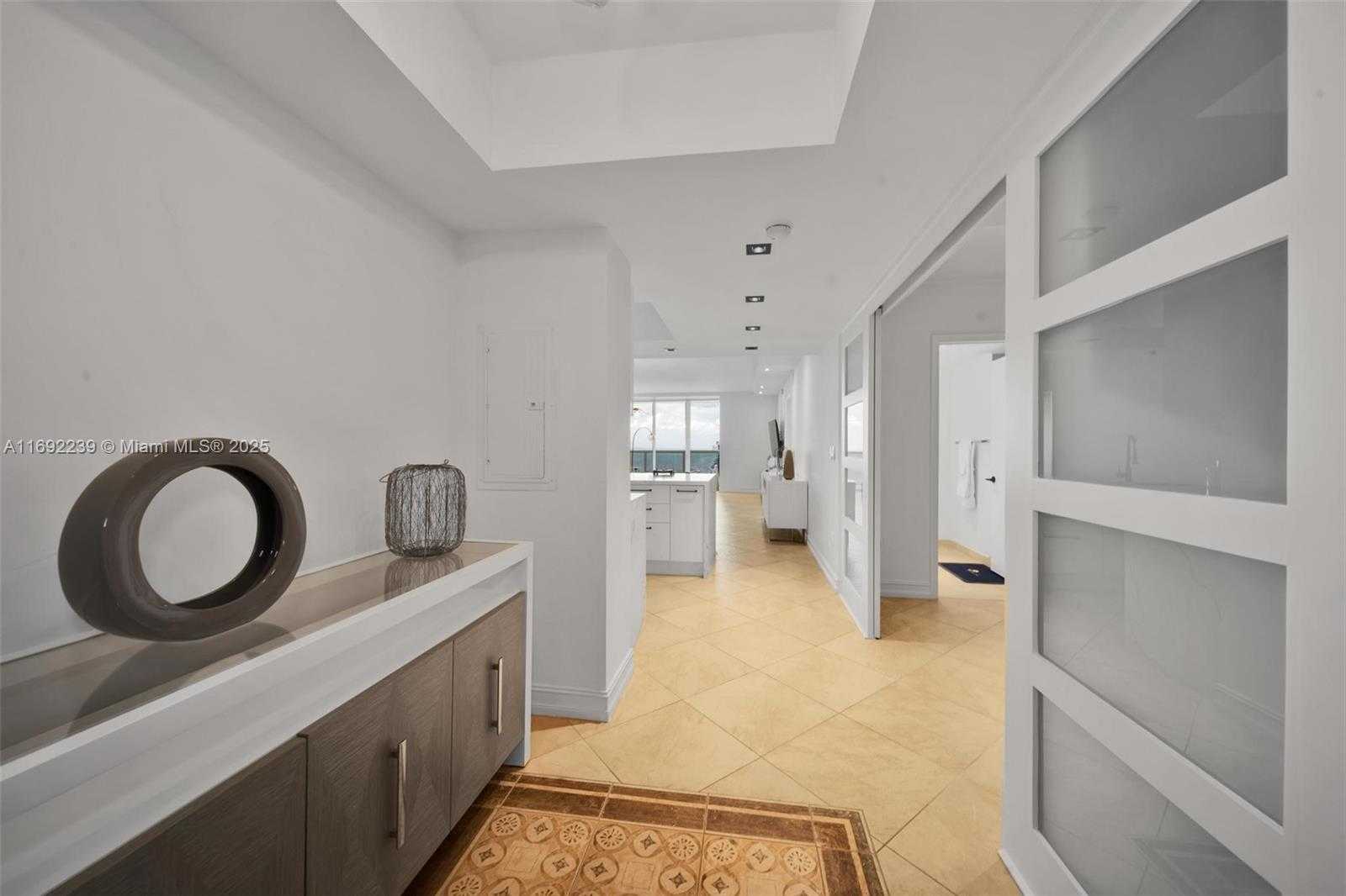 Small Image of 1830 SOUTH OCEAN DR #4704, Hallandale Beach Number 15