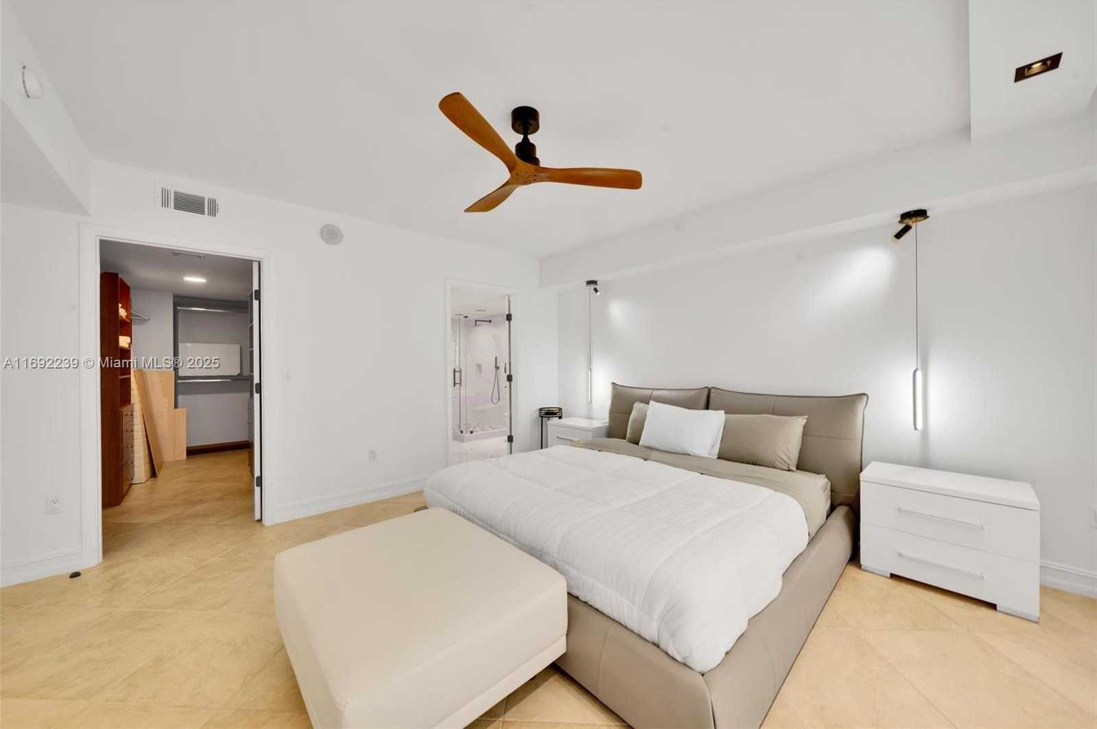 Small Image of 1830 SOUTH OCEAN DR #4704, Hallandale Beach Number 16