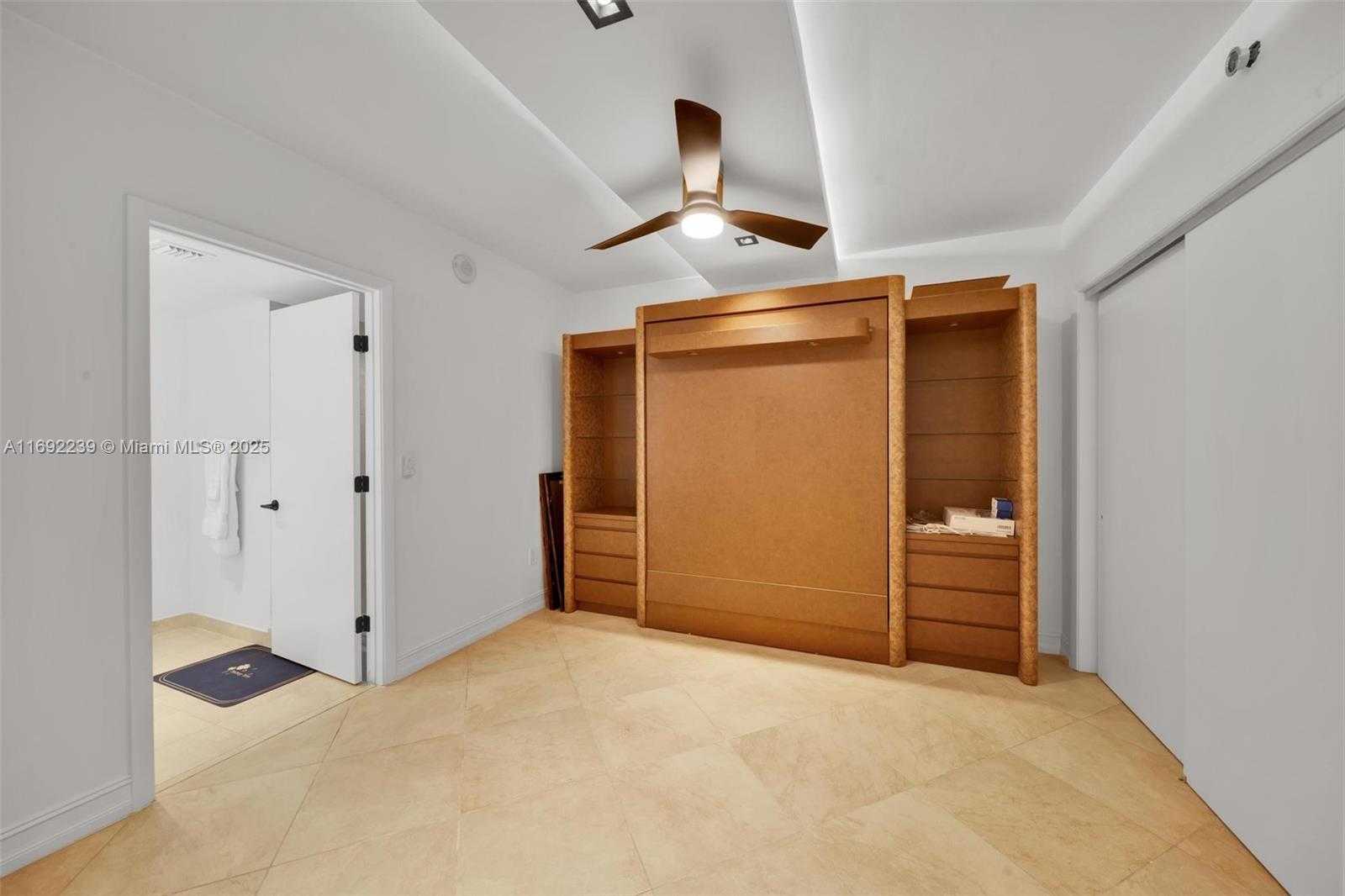 Small Image of 1830 SOUTH OCEAN DR #4704, Hallandale Beach Number 21