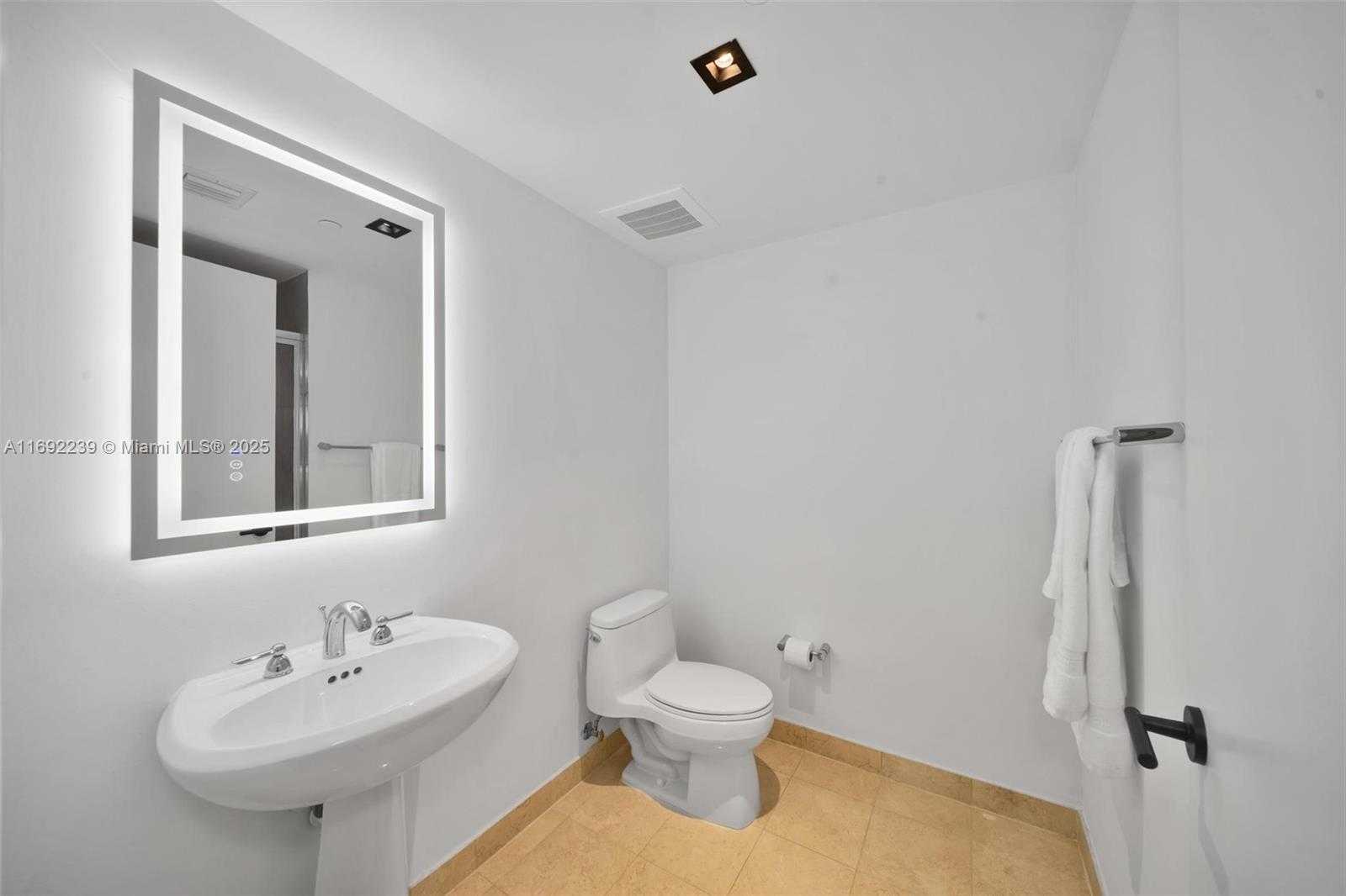 Small Image of 1830 SOUTH OCEAN DR #4704, Hallandale Beach Number 26
