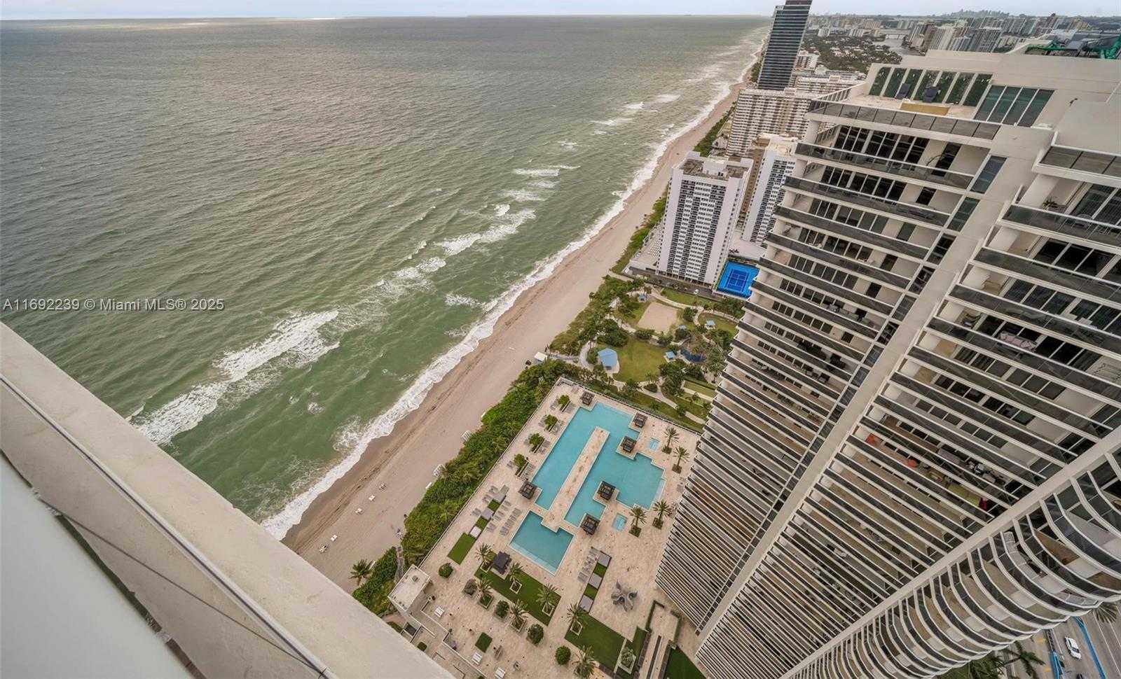 Small Image of 1830 SOUTH OCEAN DR #4704, Hallandale Beach Number 28