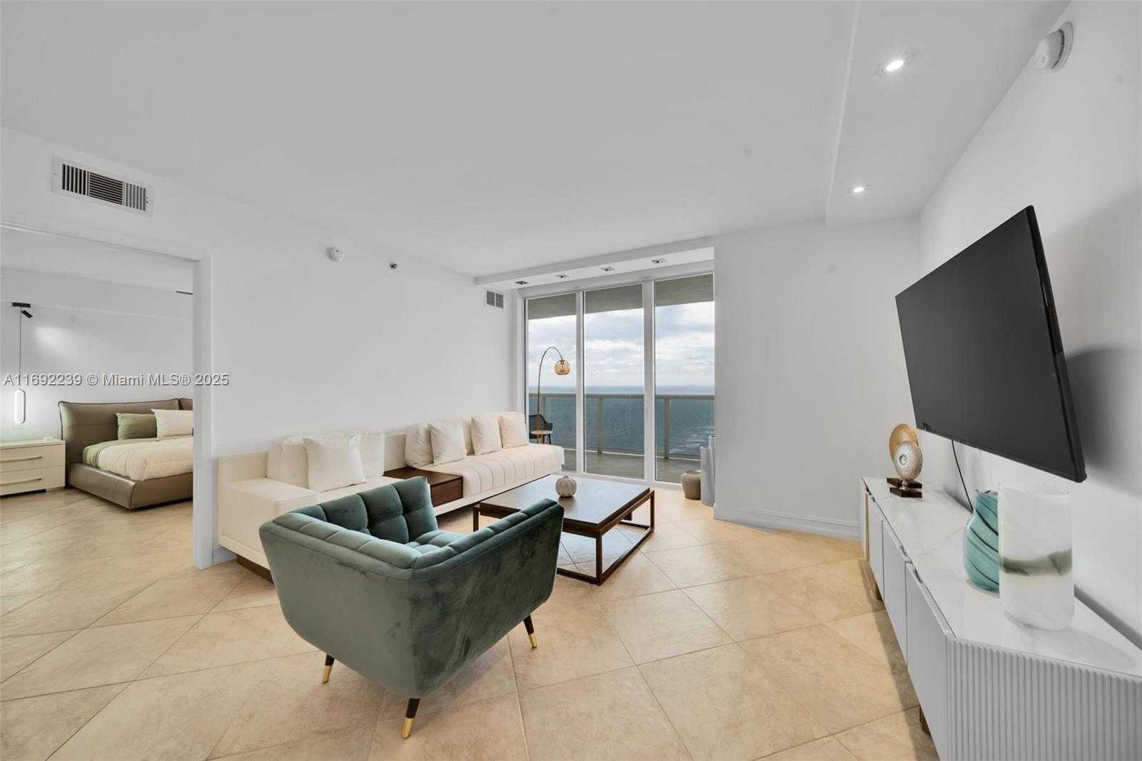 Small Image of 1830 SOUTH OCEAN DR #4704, Hallandale Beach Number 8