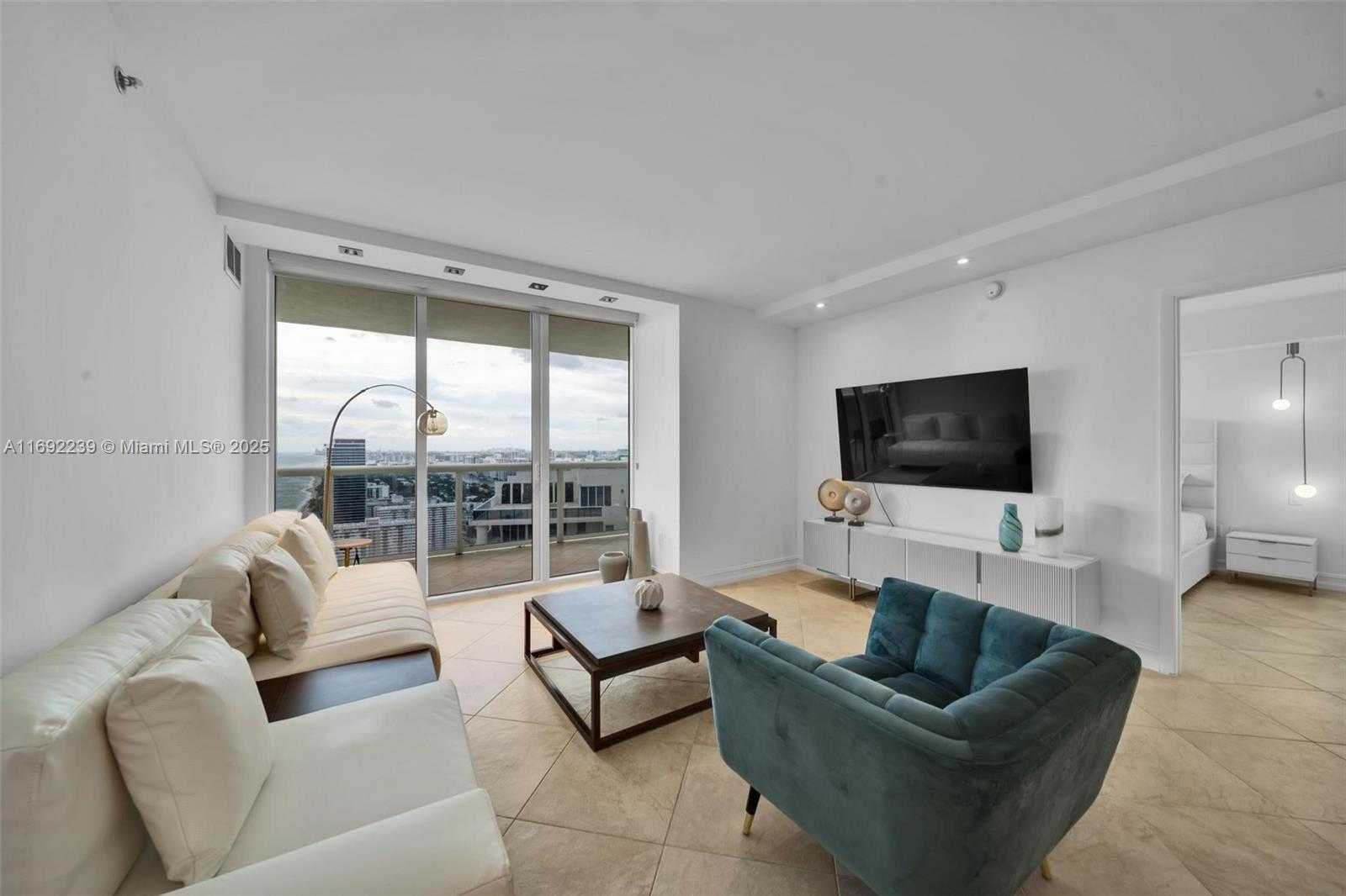 Small Image of 1830 SOUTH OCEAN DR #4704, Hallandale Beach Number 9