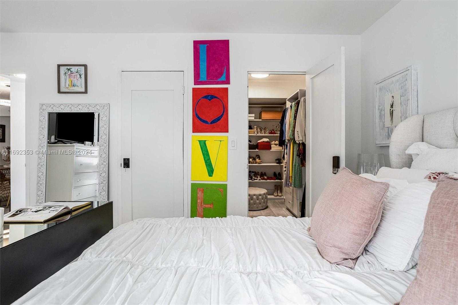 Small Image of 9195 COLLINS AVE #1104, Surfside Number 17