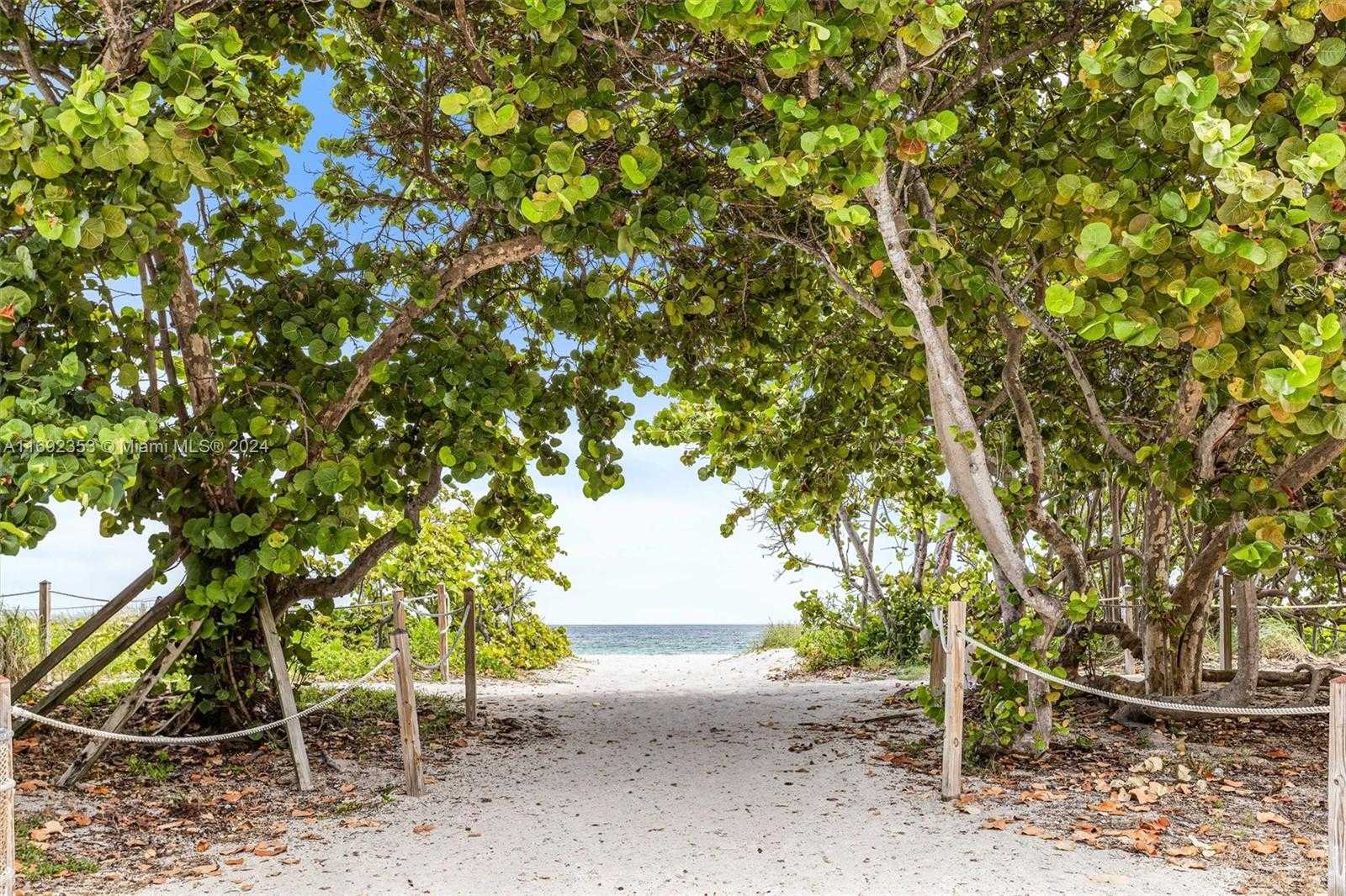 Small Image of 9195 COLLINS AVE #1104, Surfside Number 30