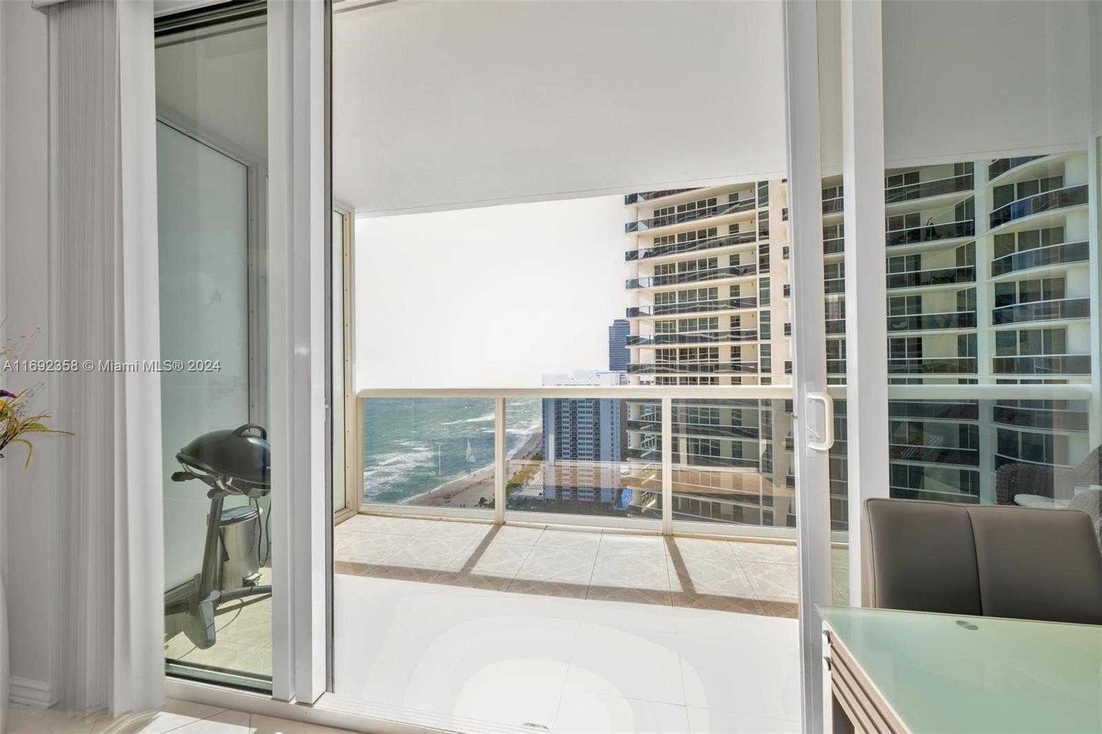 Small Image of 1830 SOUTH OCEAN DR #2505, Hallandale Beach Number 13