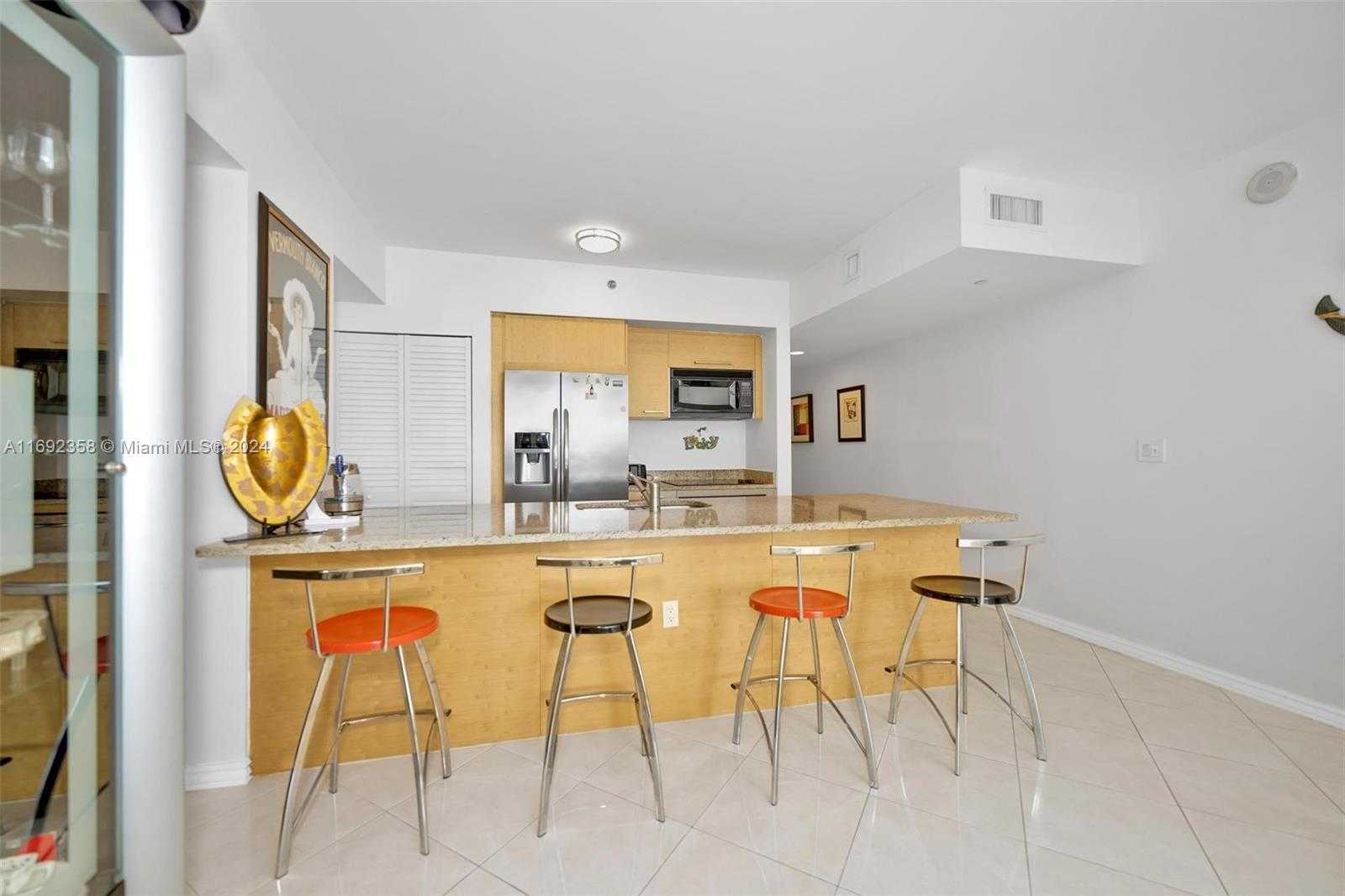 Small Image of 1830 SOUTH OCEAN DR #2505, Hallandale Beach Number 6