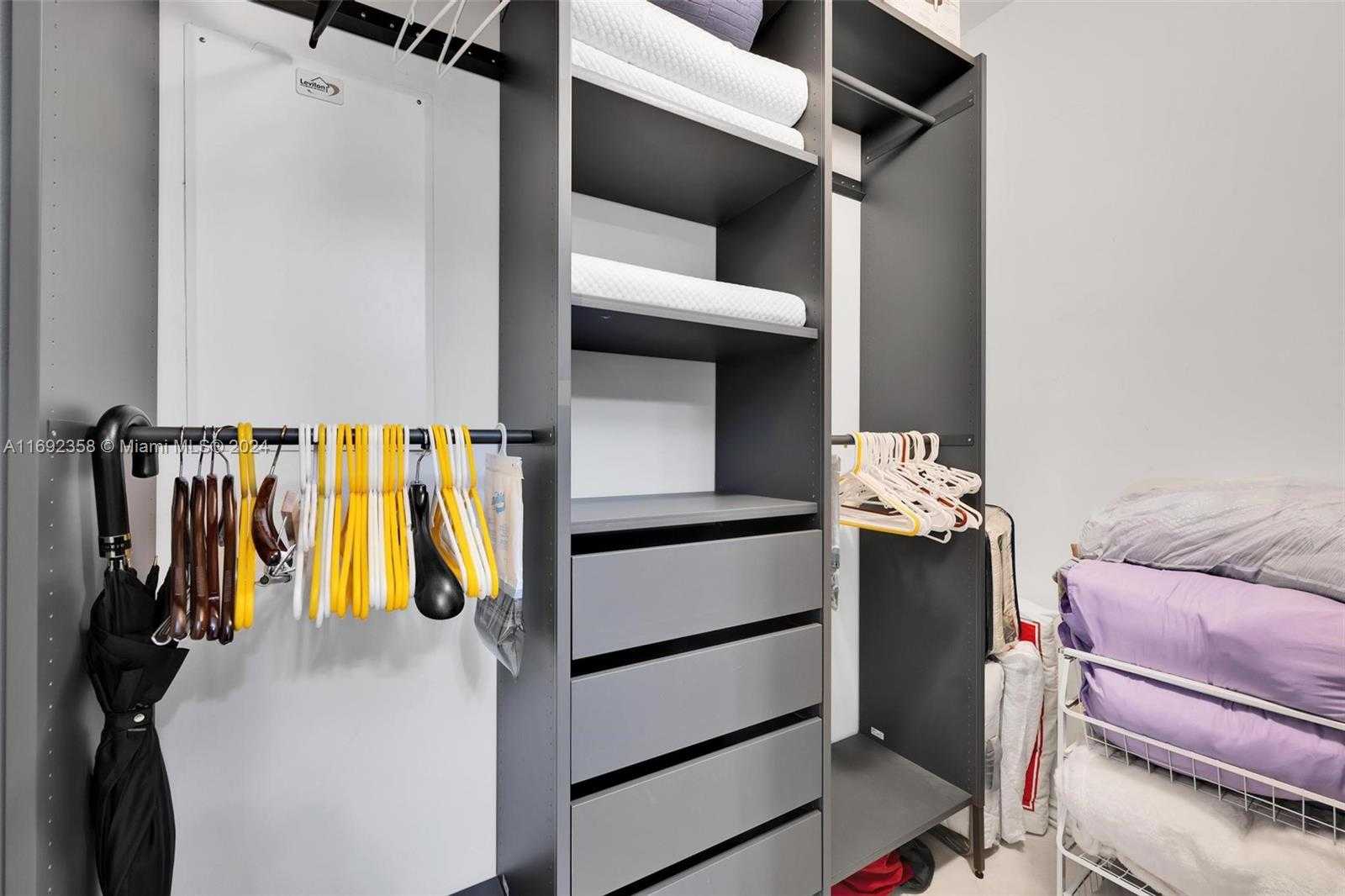 Small Image of 1830 SOUTH OCEAN DR #2505, Hallandale Beach Number 9