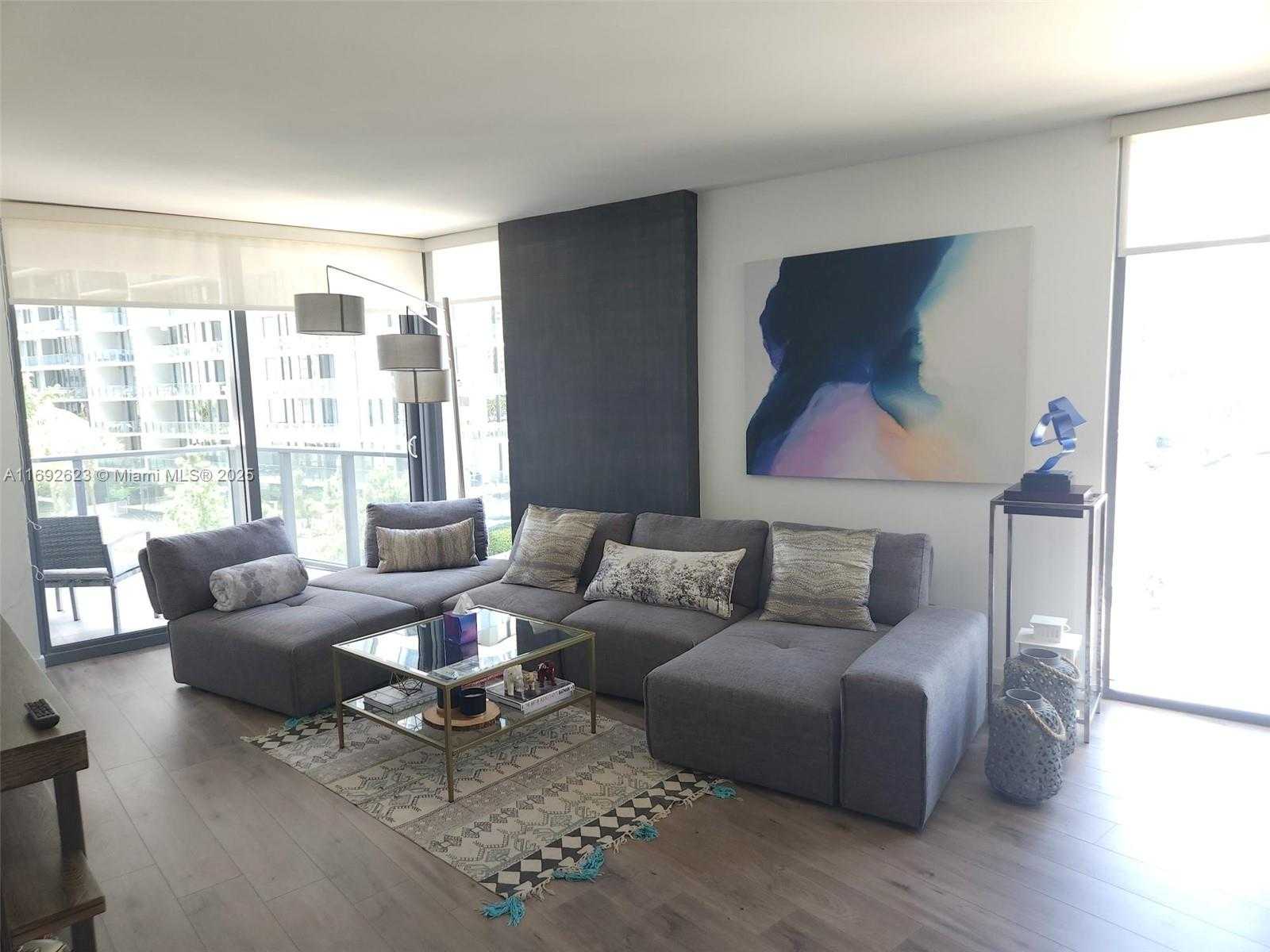 Small Image of 31 SOUTH EAST 6TH ST #1701, Miami Number 6
