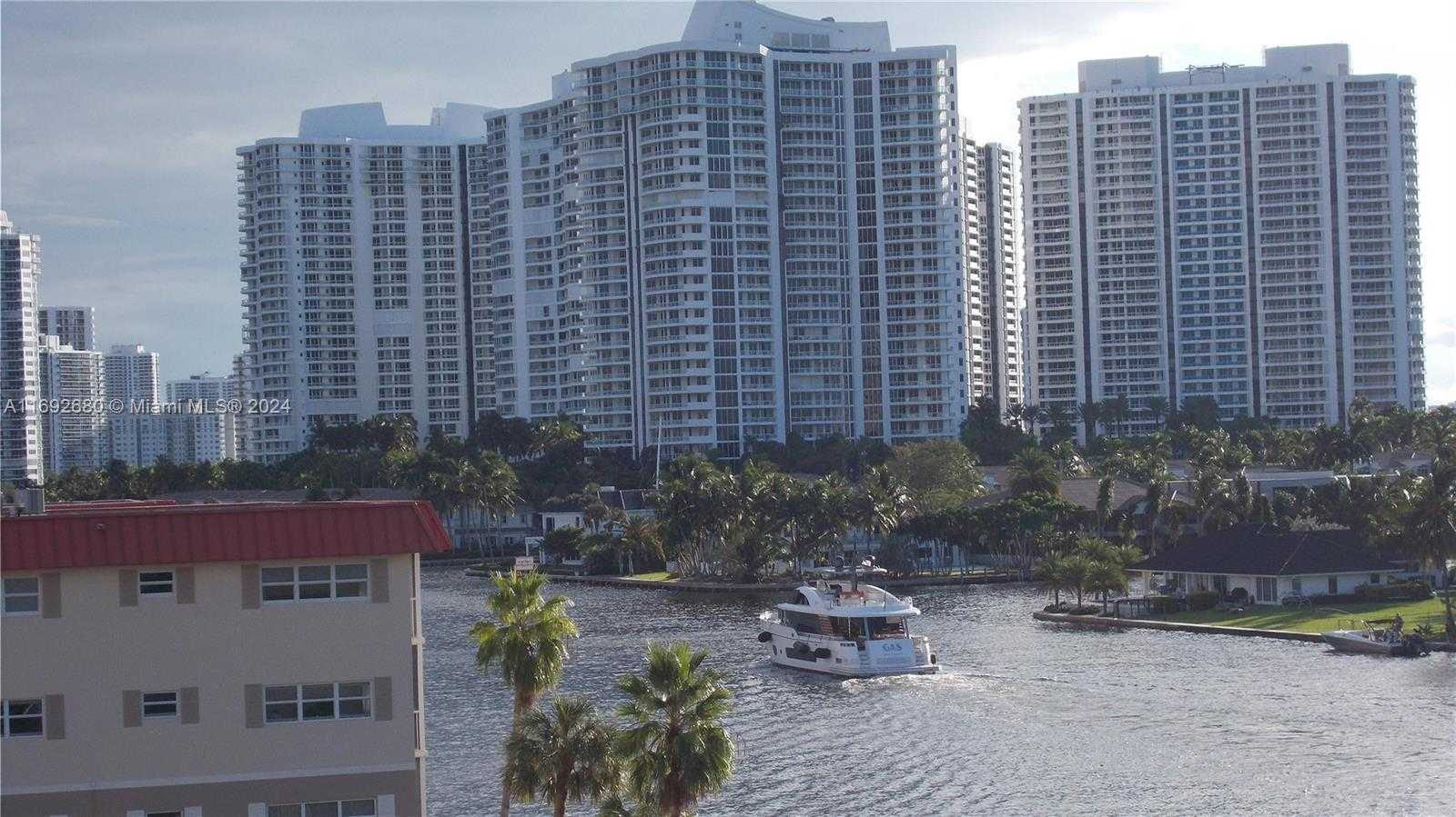 Small Image of 2017 SOUTH OCEAN DR #508, Hallandale Beach Number 3