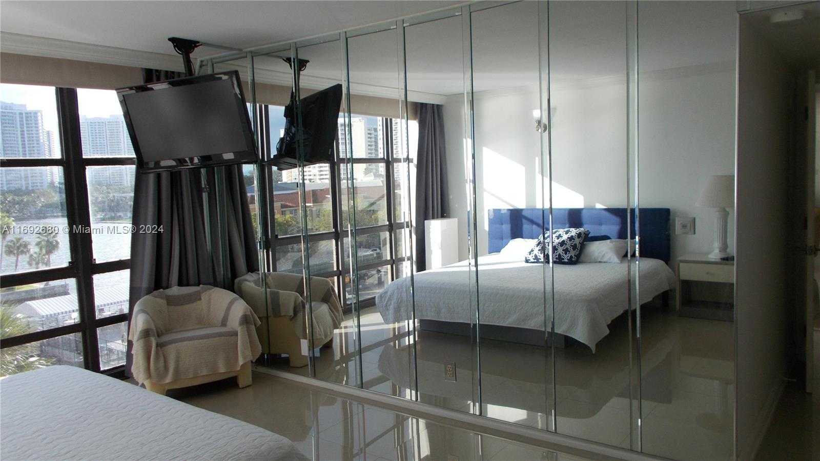 Small Image of 2017 SOUTH OCEAN DR #508, Hallandale Beach Number 30