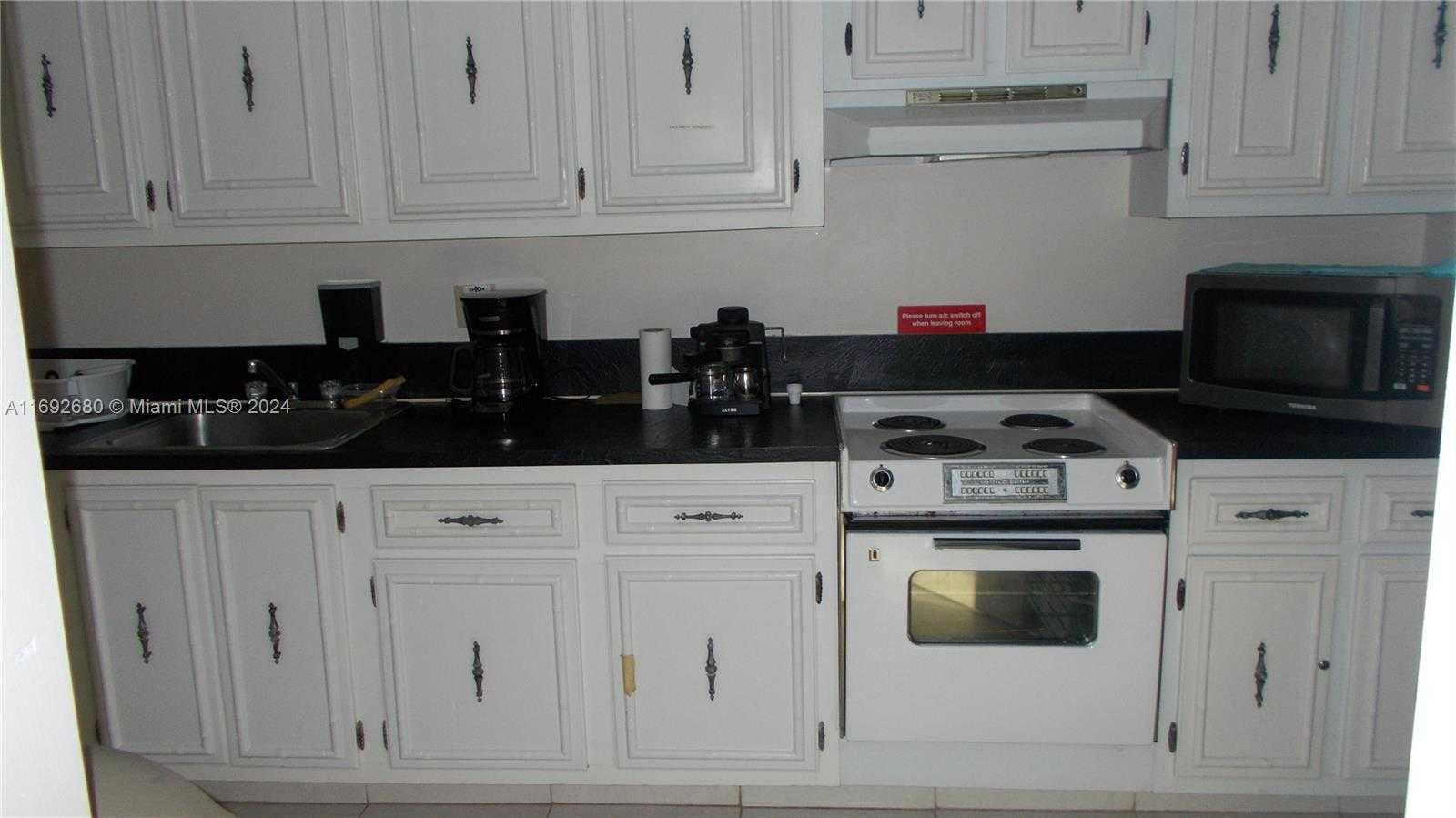 Small Image of 2017 SOUTH OCEAN DR #508, Hallandale Beach Number 45