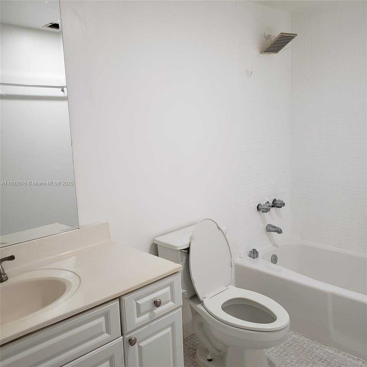 Small Image of 19380 COLLINS AVE #207, Sunny Isles Beach Number 5