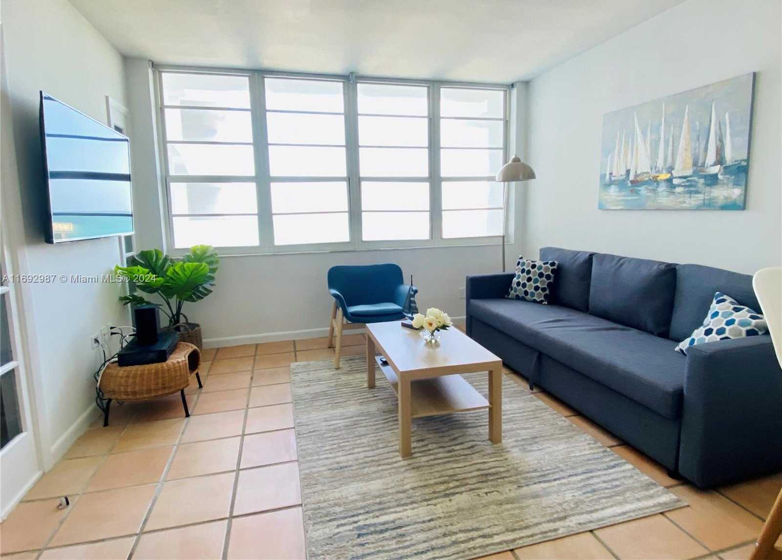 Small Image of 100 #1115, Miami Beach Number 2