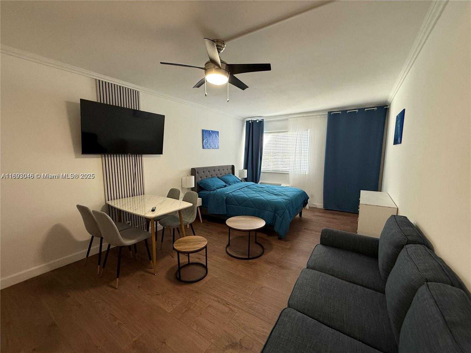 Small Image of 1600 TAFT ST #Studio, Hollywood Number 2