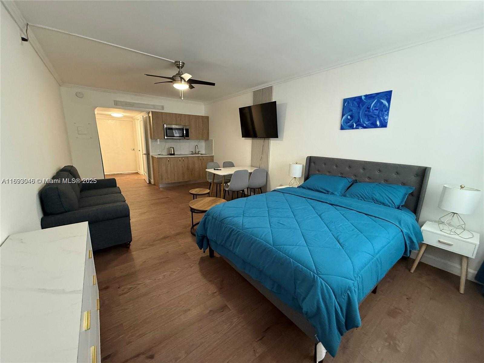 Small Image of 1600 TAFT ST #Studio, Hollywood Number 3