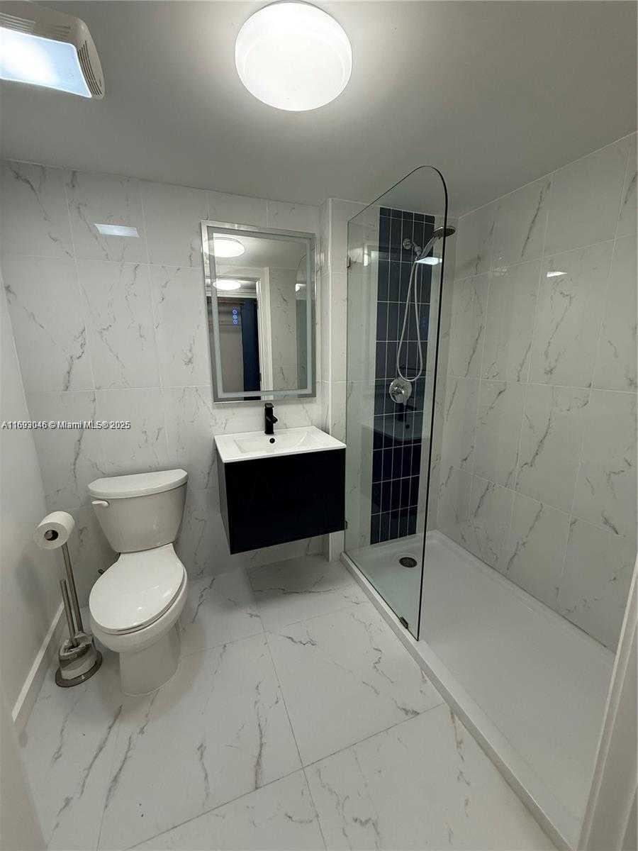 Small Image of 1600 TAFT ST #Studio, Hollywood Number 6