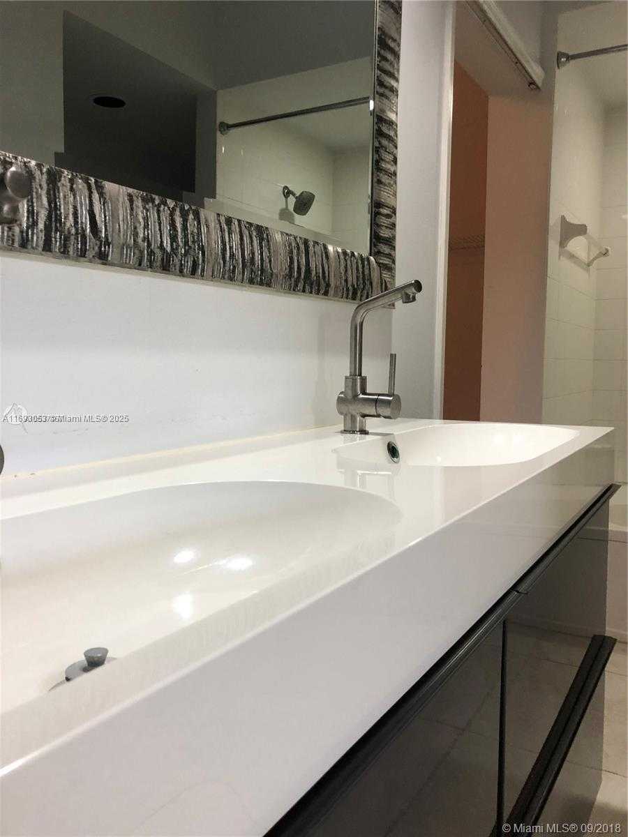 Small Image of 3175 NORTH EAST 184TH ST #3301, Aventura Number 15