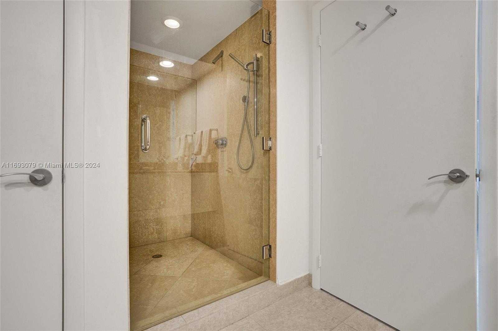 Small Image of 400 ALTON RD #1409, Miami Beach Number 14