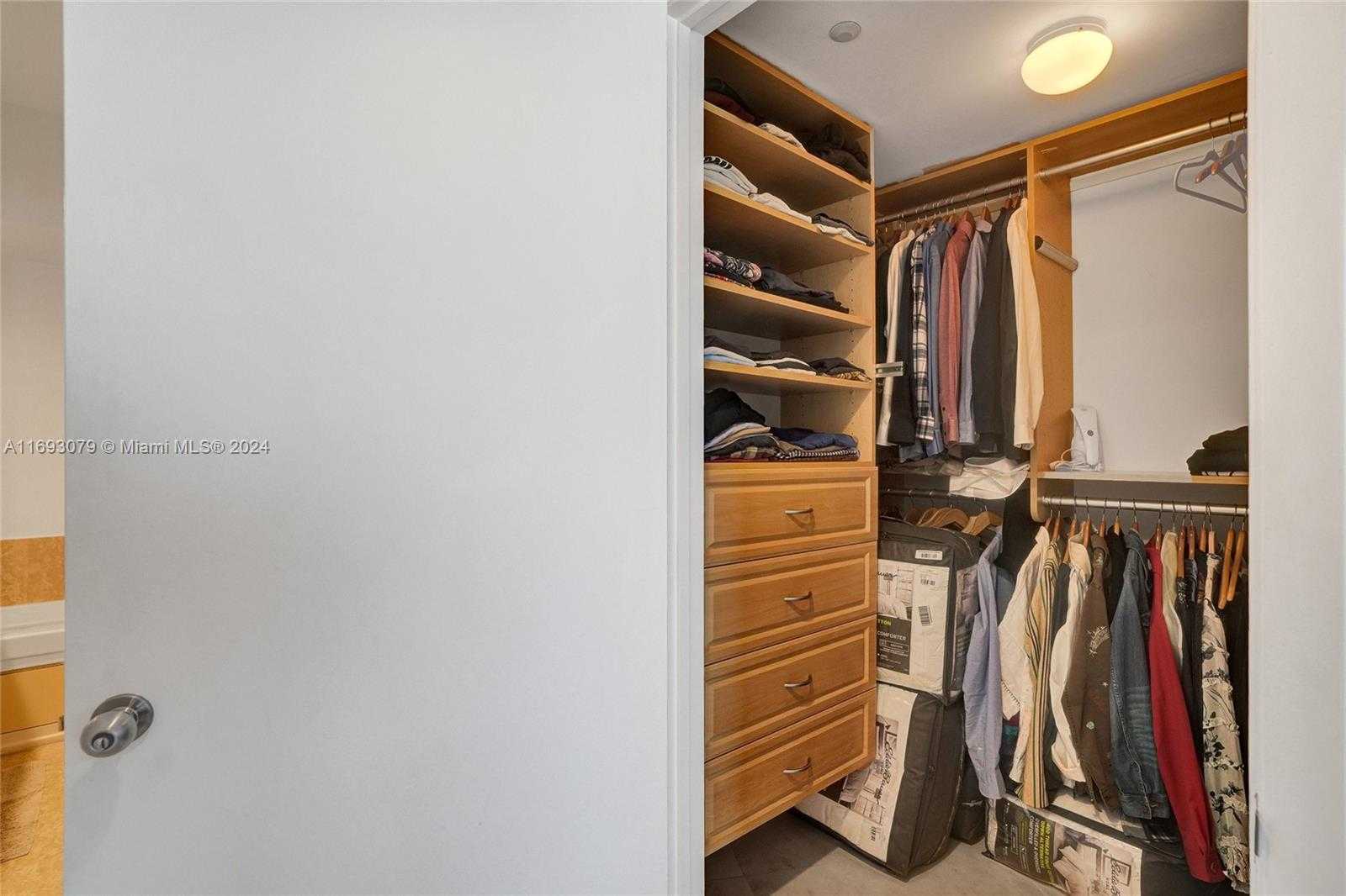 Small Image of 400 ALTON RD #1409, Miami Beach Number 15
