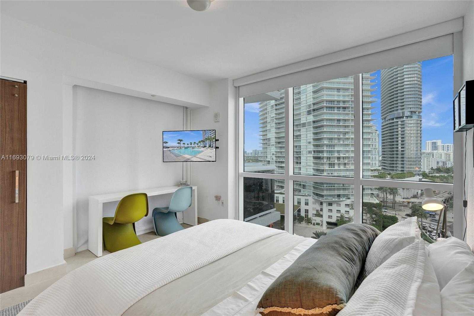 Small Image of 400 ALTON RD #1409, Miami Beach Number 2