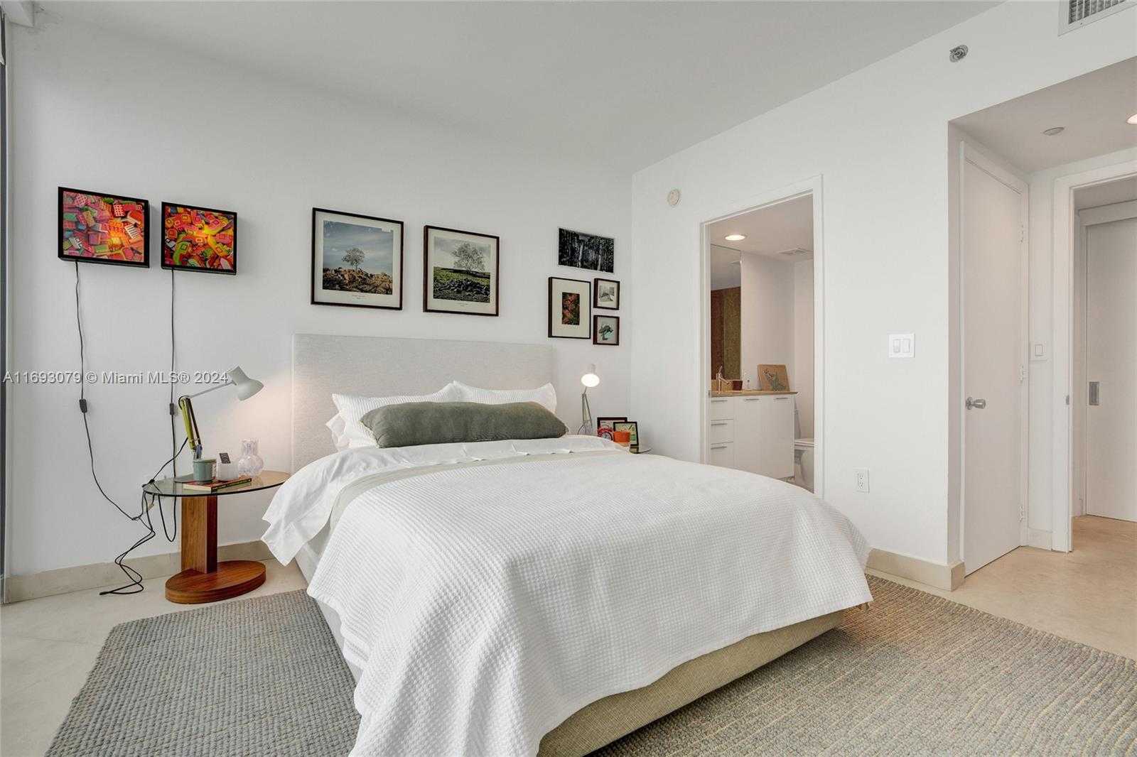 Small Image of 400 ALTON RD #1409, Miami Beach Number 5
