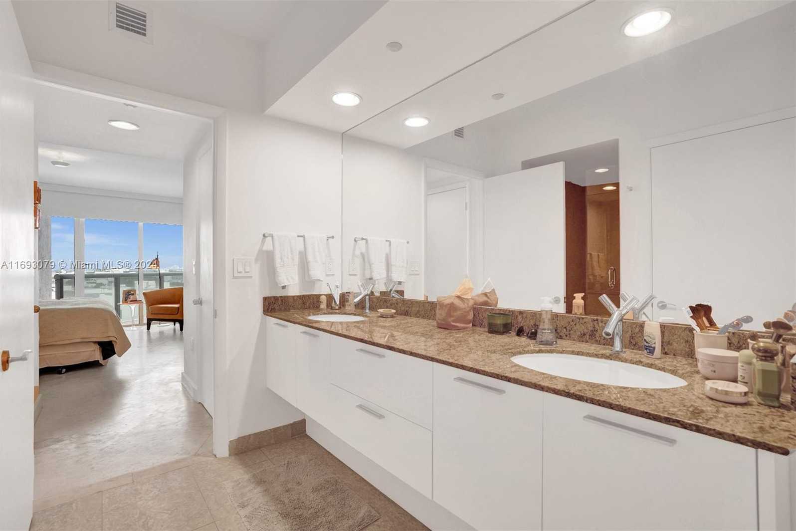 Small Image of 400 ALTON RD #1409, Miami Beach Number 55