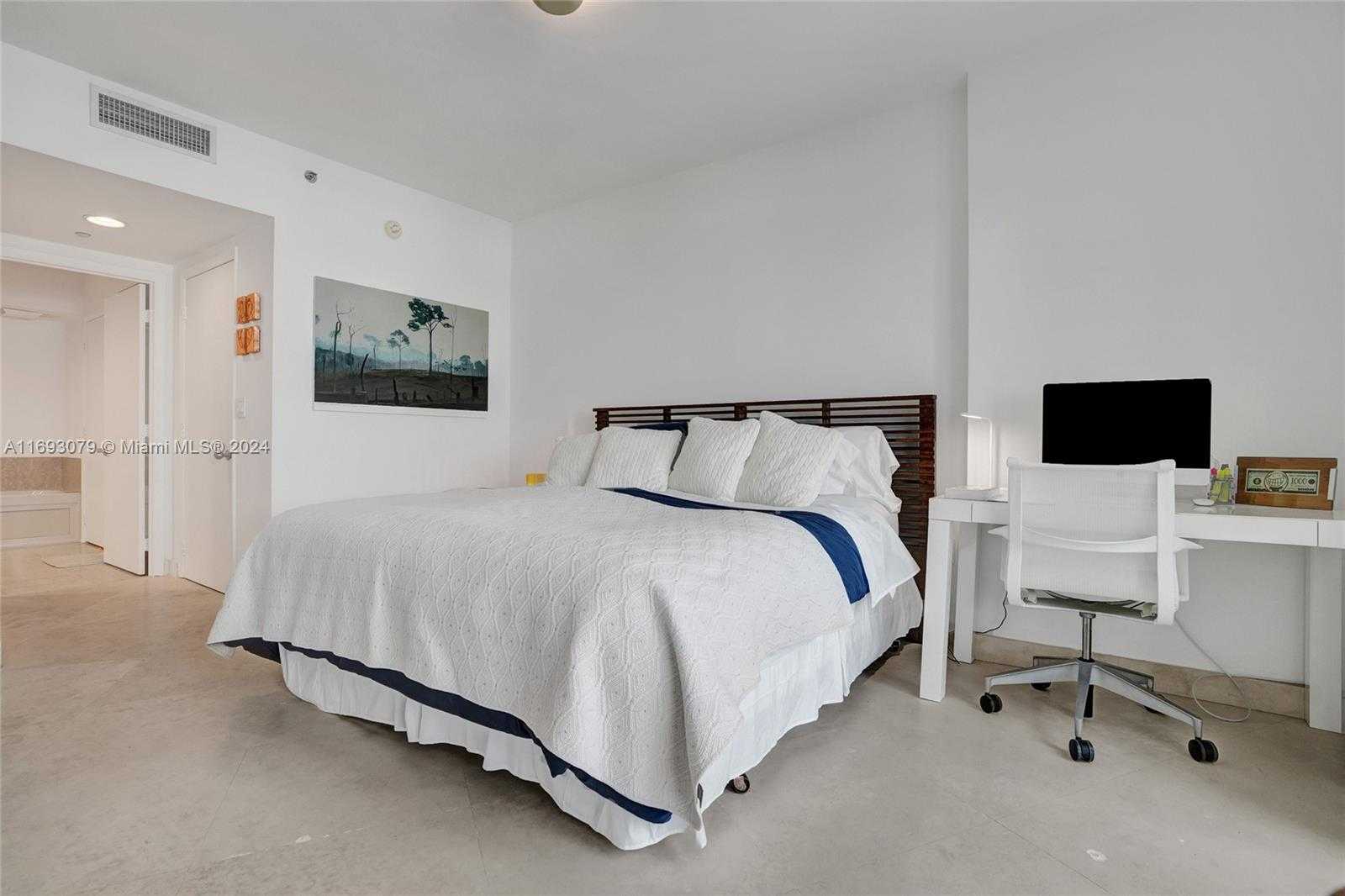Small Image of 400 ALTON RD #1409, Miami Beach Number 9