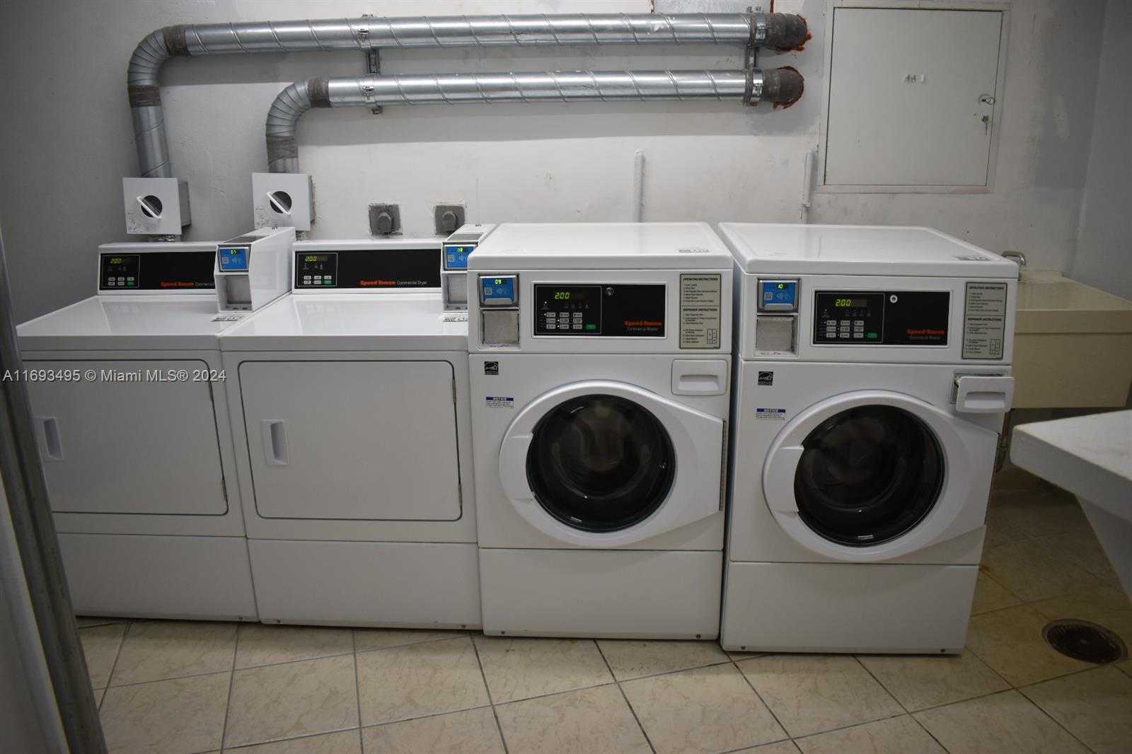 Small Image of 6039 COLLINS AVE #914, Miami Beach Number 29