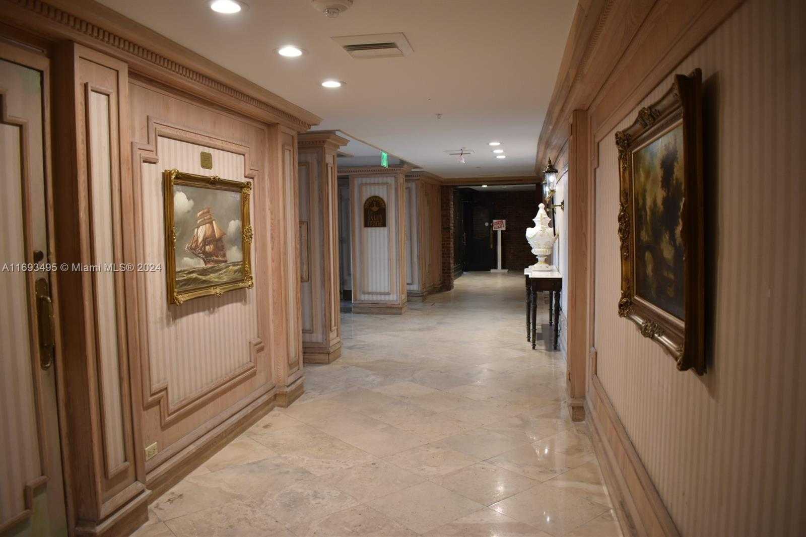 Small Image of 6039 COLLINS AVE #914, Miami Beach Number 42
