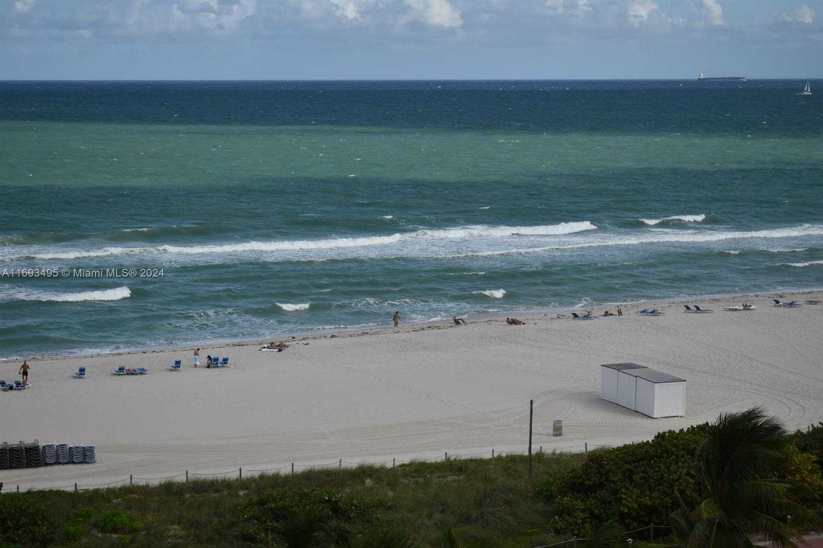 Small Image of 6039 COLLINS AVE #914, Miami Beach Number 51