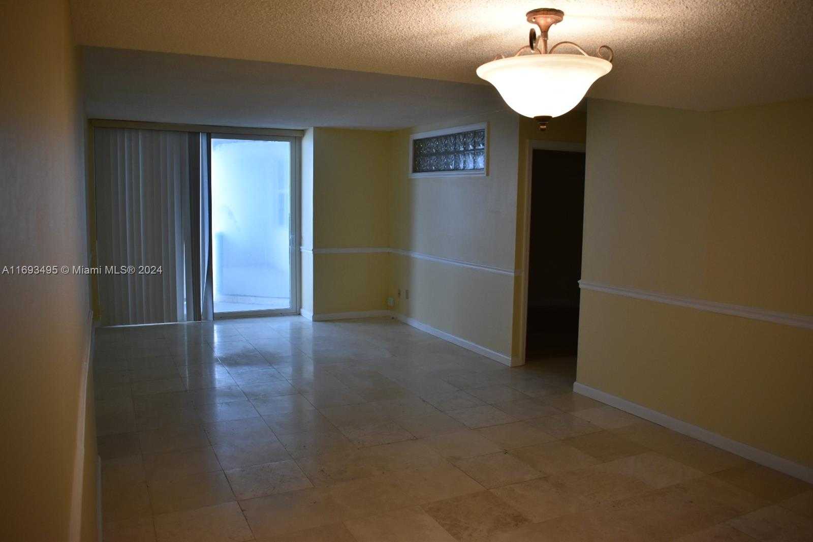 Small Image of 6039 COLLINS AVE #914, Miami Beach Number 65