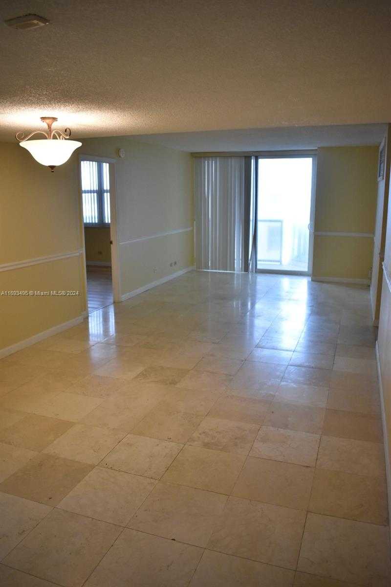 Small Image of 6039 COLLINS AVE #914, Miami Beach Number 79