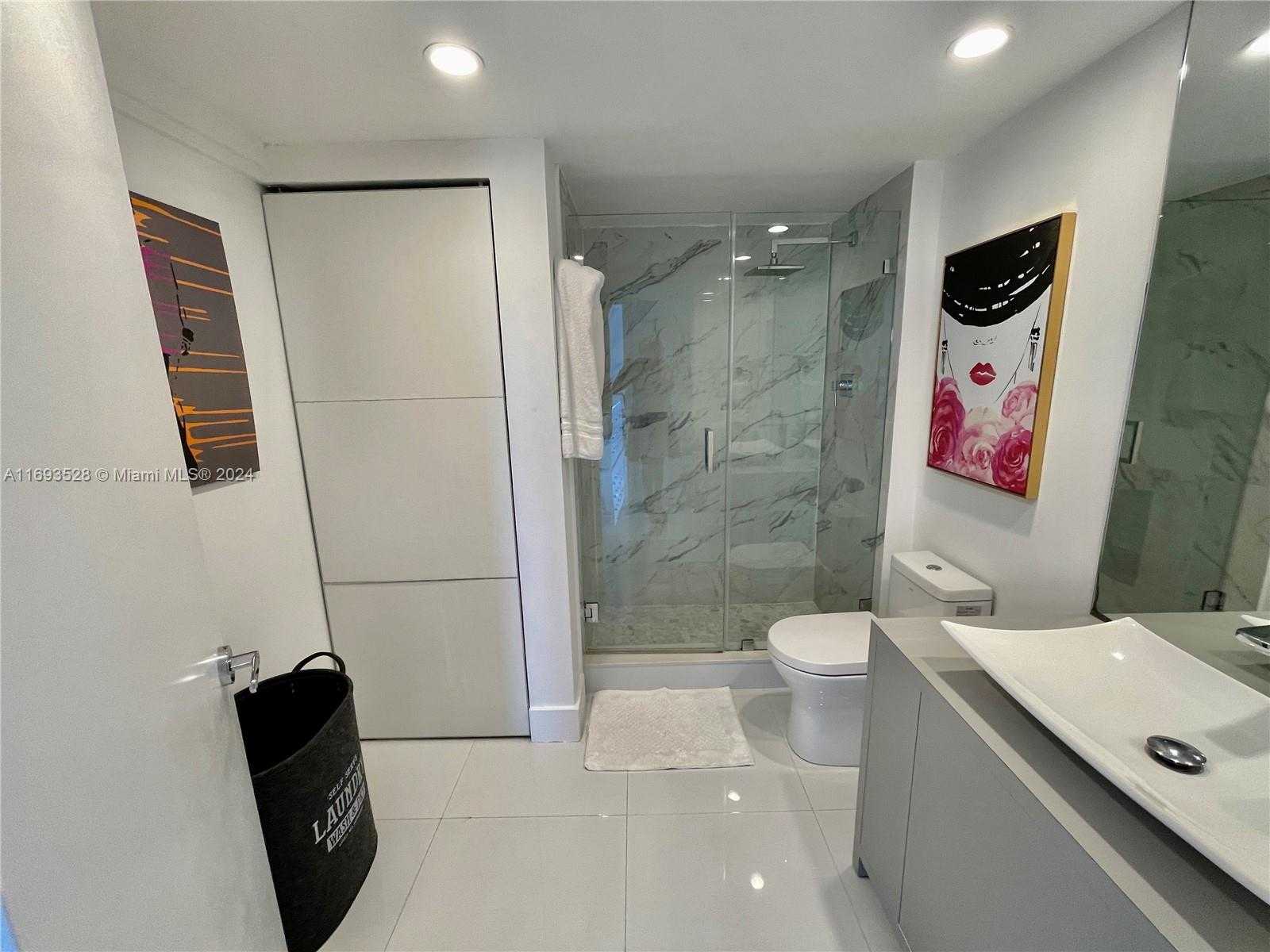 Small Image of 5161 COLLINS AVE #1718, Miami Beach Number 17