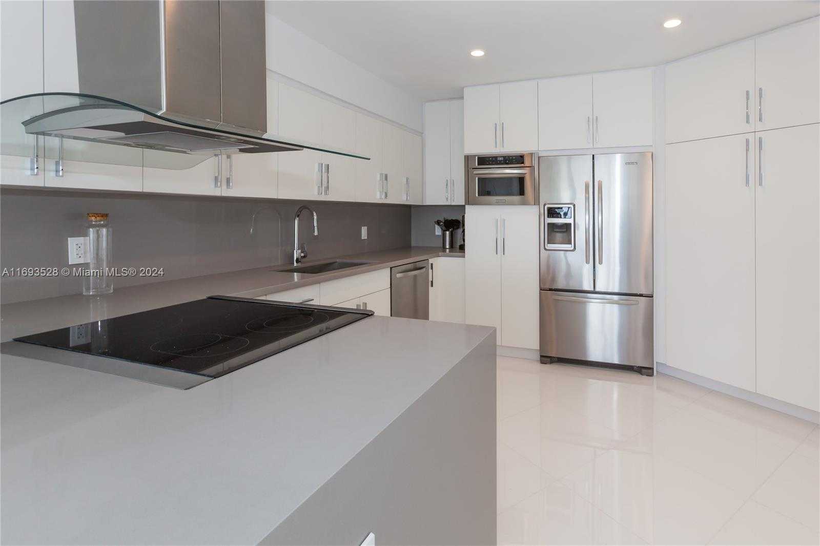 Small Image of 5161 COLLINS AVE #1718, Miami Beach Number 8