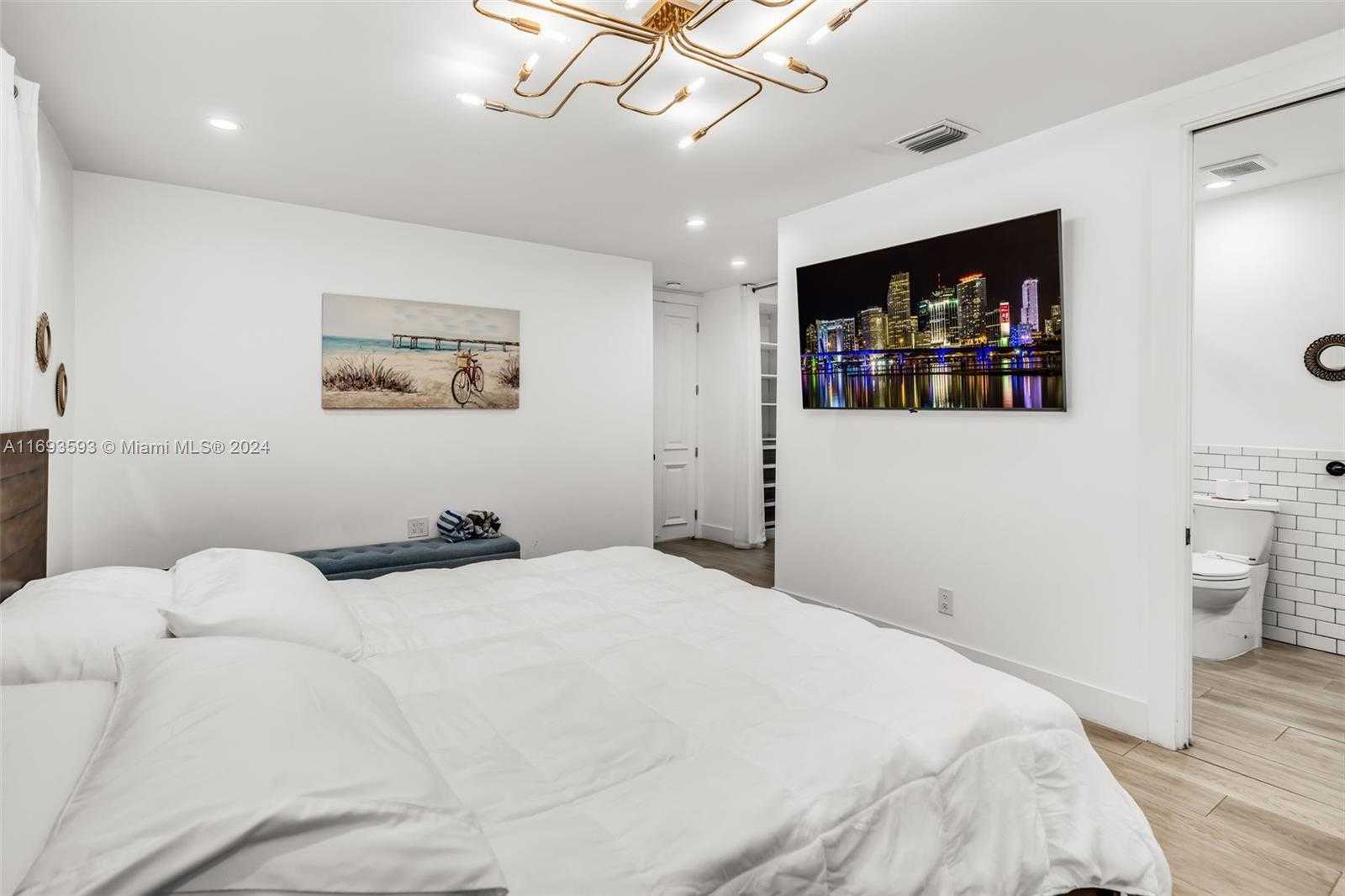 Small Image of 821 HARRISON ST #821, Hollywood Number 16