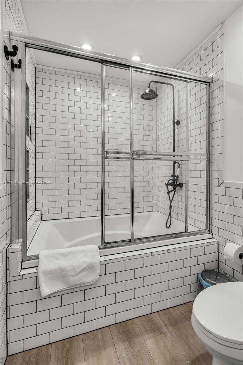 Small Image of 821 HARRISON ST #821, Hollywood Number 19