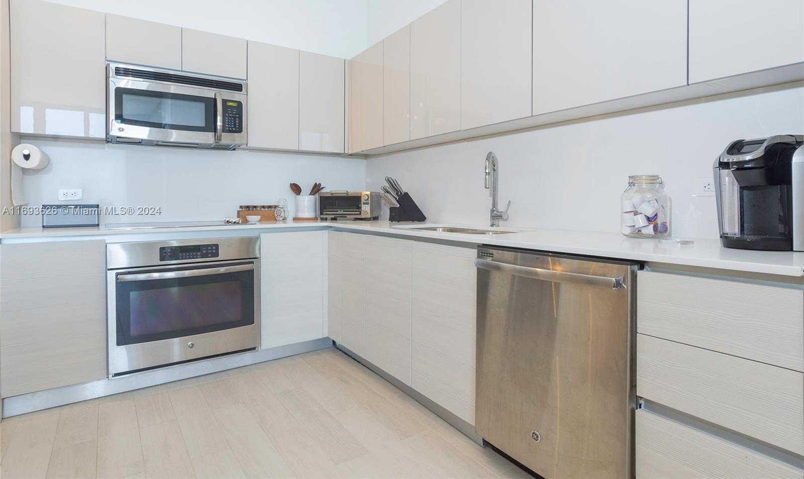 Small Image of 2600 EAST HALLANDALE BEACH BLVD #T3307, Hallandale Beach Number 11