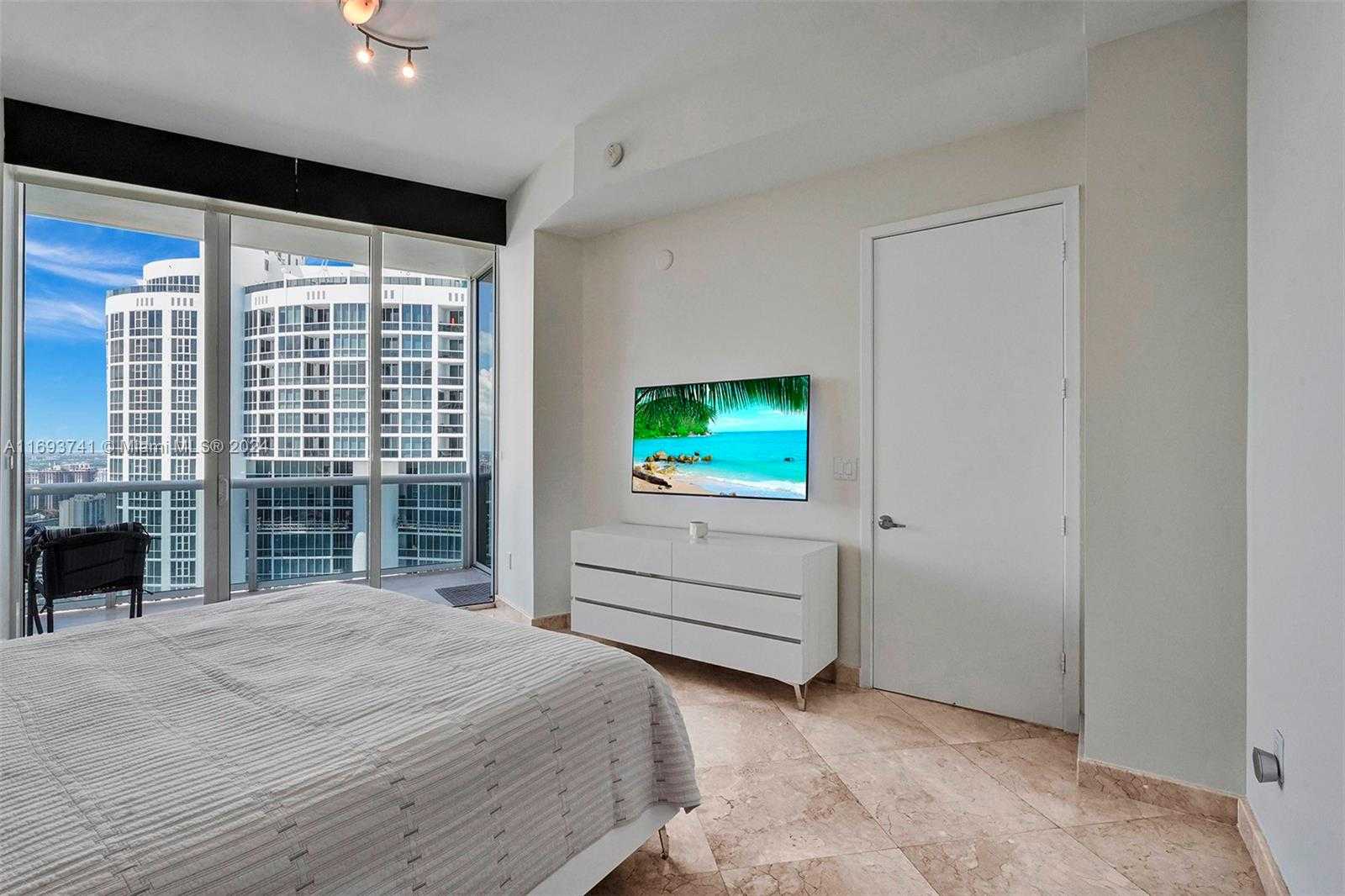 Small Image of 18101 COLLINS AVE #5108, Sunny Isles Beach Number 25