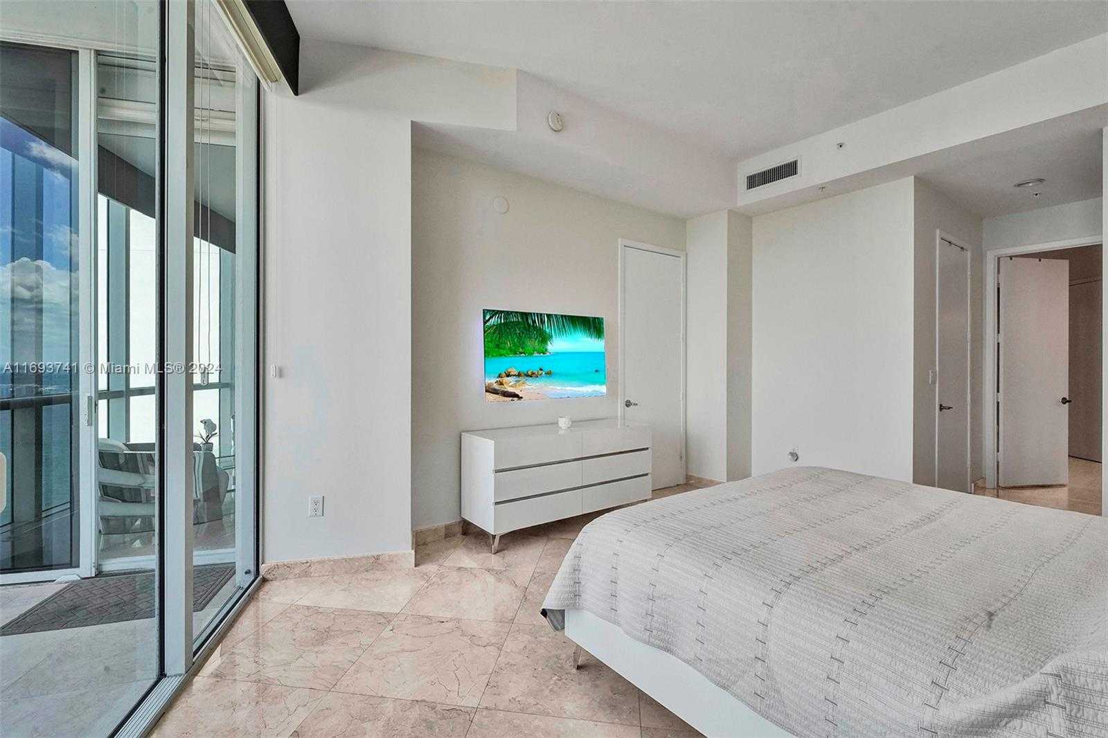 Small Image of 18101 COLLINS AVE #5108, Sunny Isles Beach Number 26