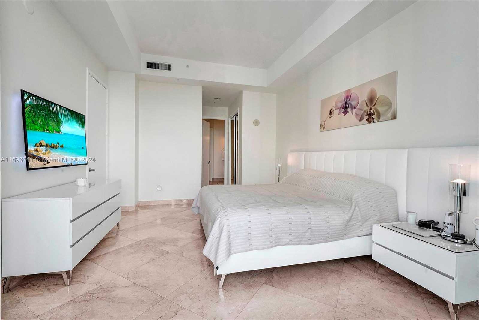 Small Image of 18101 COLLINS AVE #5108, Sunny Isles Beach Number 27