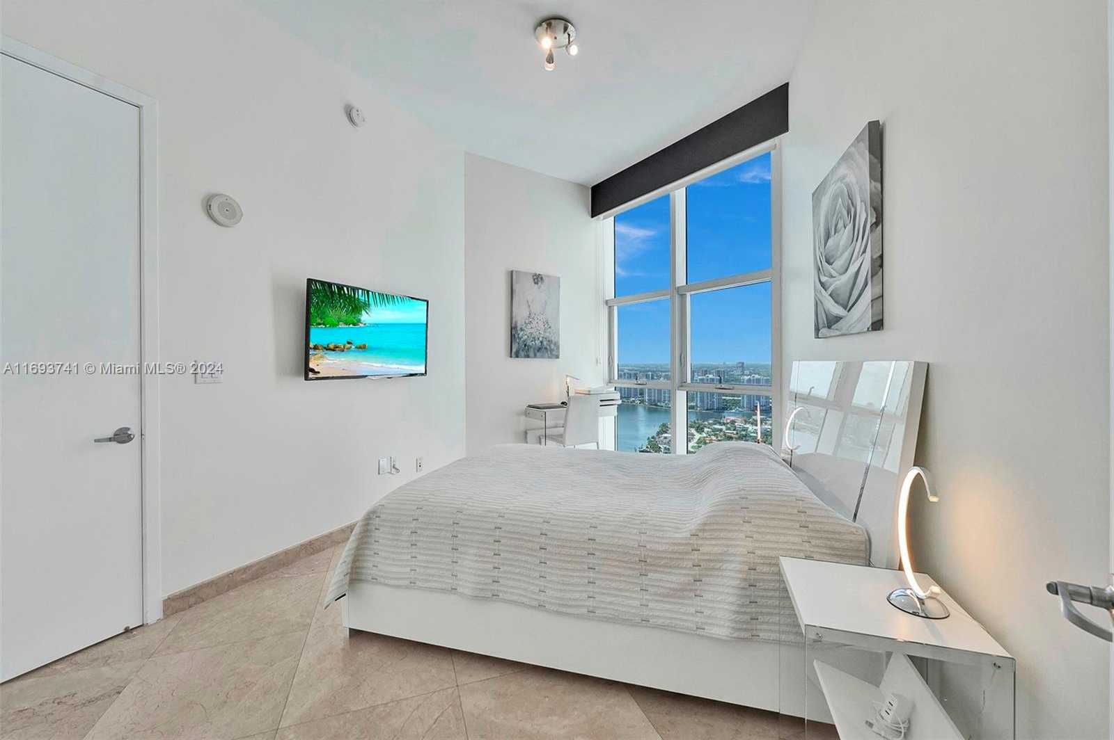 Small Image of 18101 COLLINS AVE #5108, Sunny Isles Beach Number 34