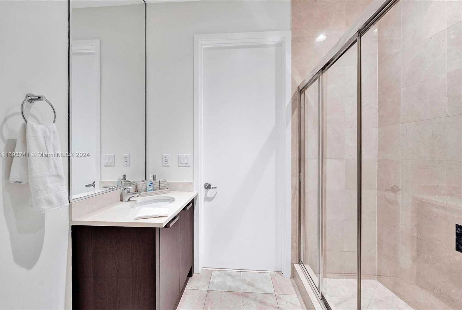 Small Image of 18101 COLLINS AVE #5108, Sunny Isles Beach Number 38
