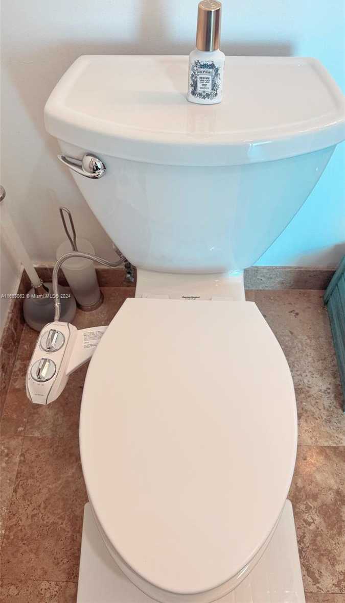 Small Image of 300 SOUTH BISCAYNE BLVD #T-2305, Miami Number 23