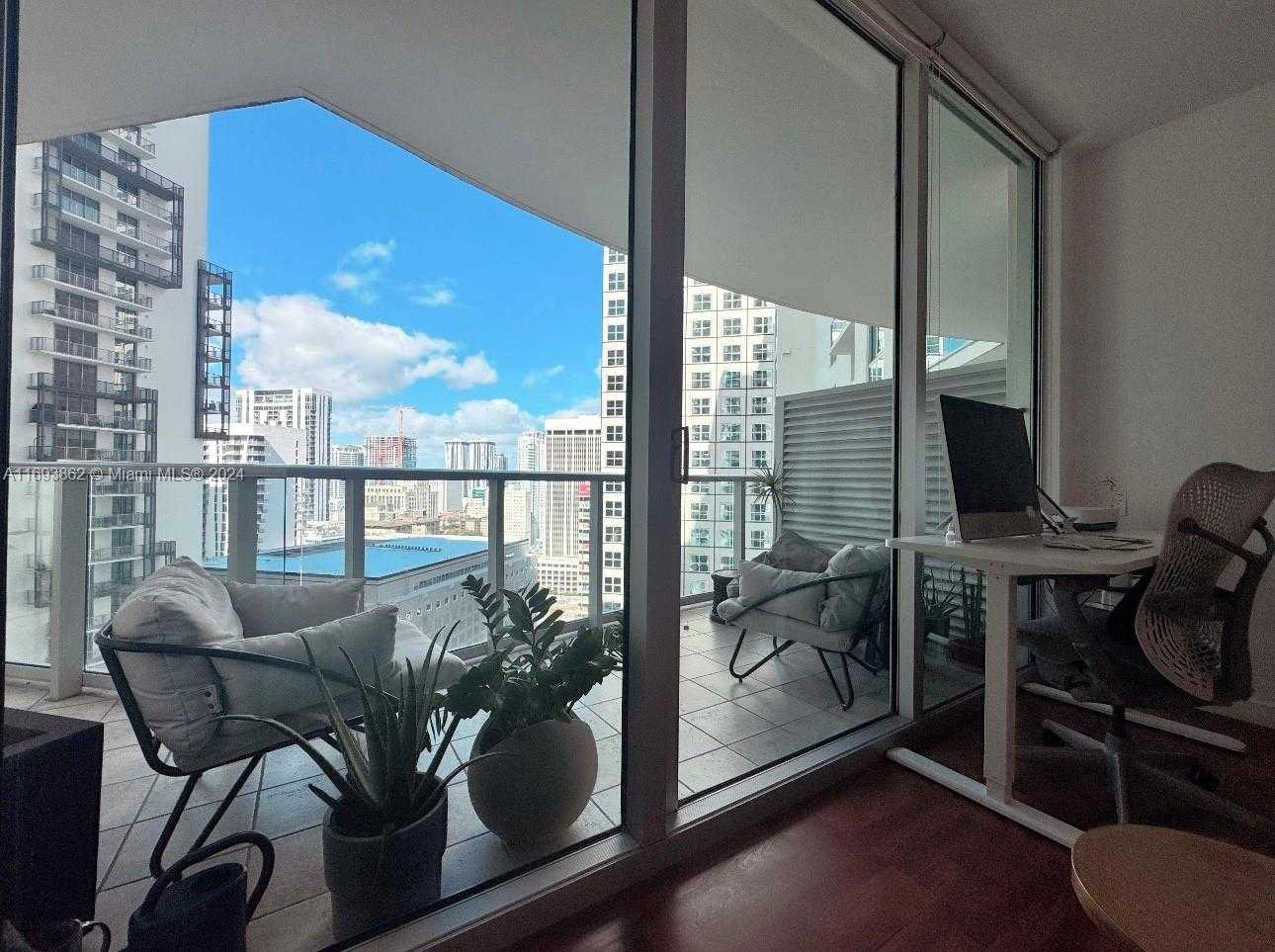 Small Image of 300 SOUTH BISCAYNE BLVD #T-2305, Miami Number 28
